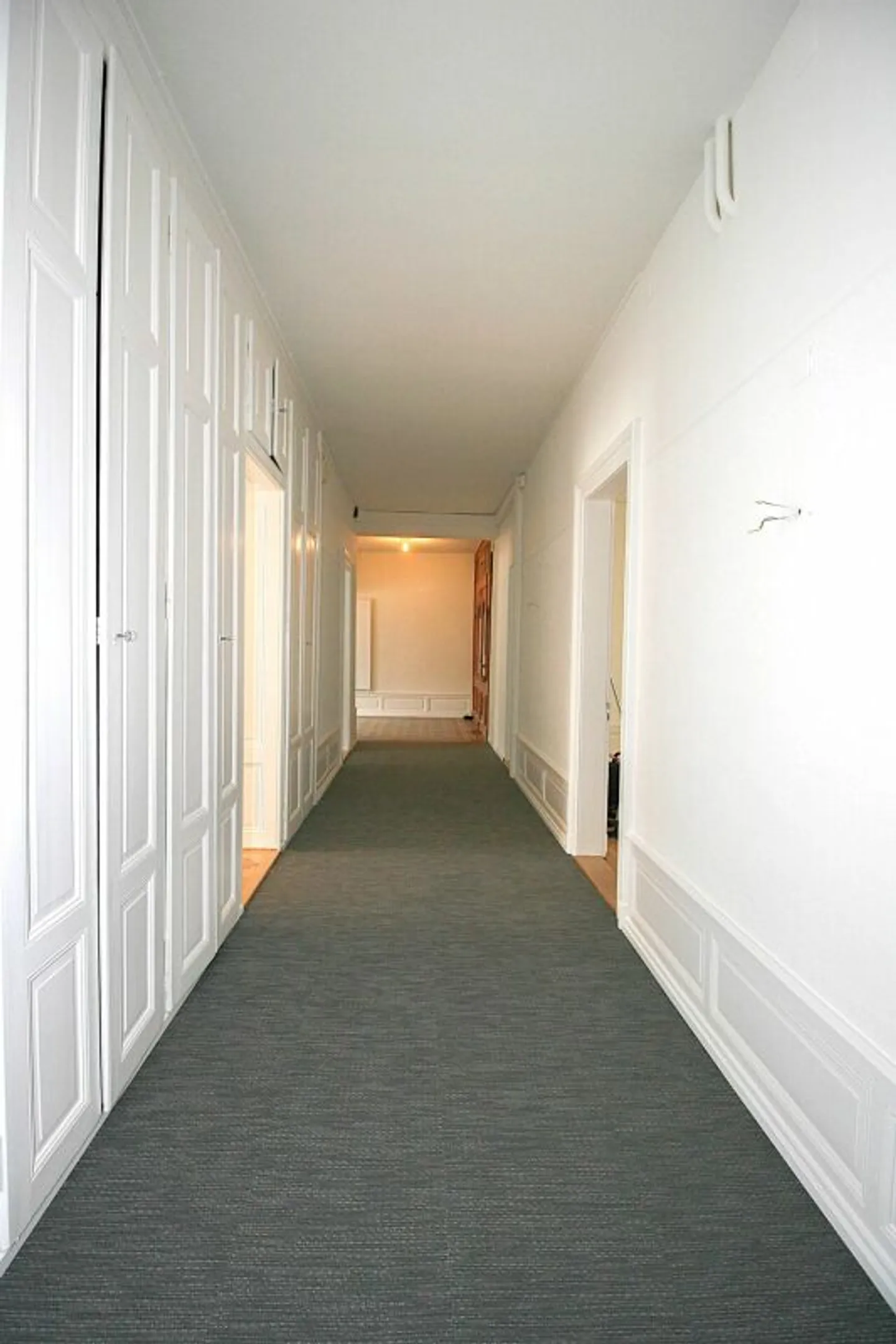 Außergewöhnliche Räumlichkeiten von 220 m2 in einem charaktervollen Gebäude - Foto 12 von 13