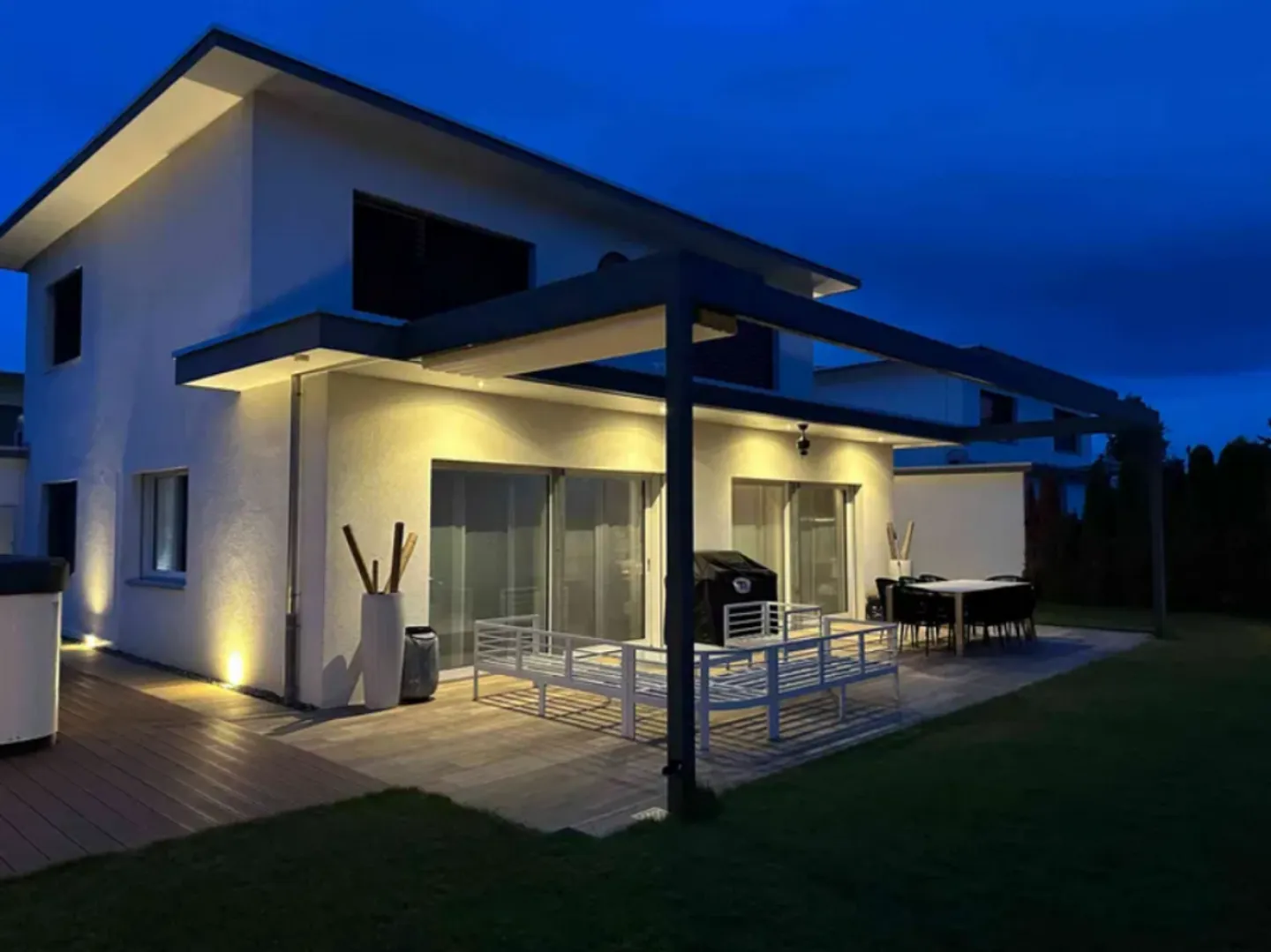 Living quality at the highest level - thought out down to the last detail - Photo 3 of 10