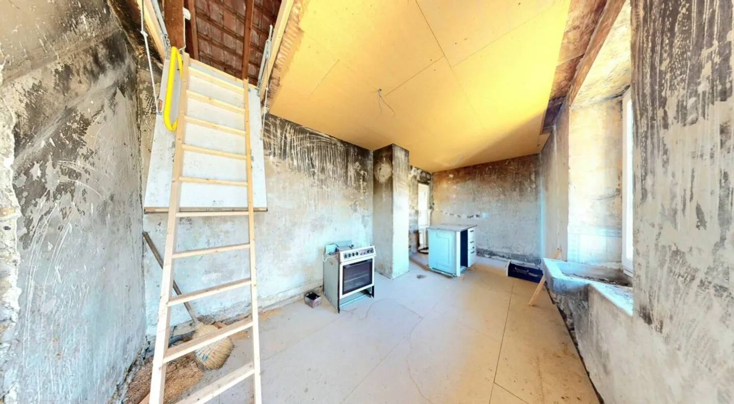 Une maison avec une histoire ! Ferme avec grange, charme et énorme potentiel - Photo 11 sur 13