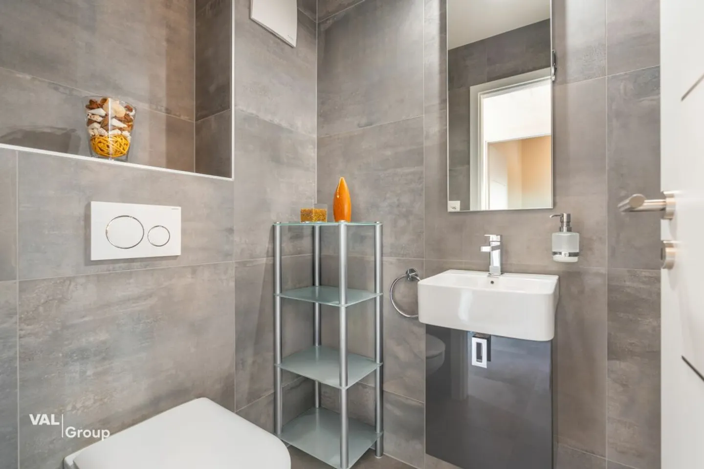 Superbe attique 3.5 pièces à Fully - charme, lumière et qualité de vie - Foto 10 von 13