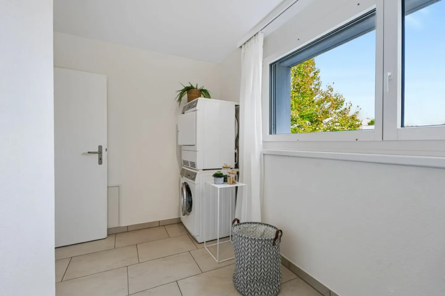 Stilvolle 4.5-Zimmer-Wohnung mit Terrasse - Foto 11 von 13