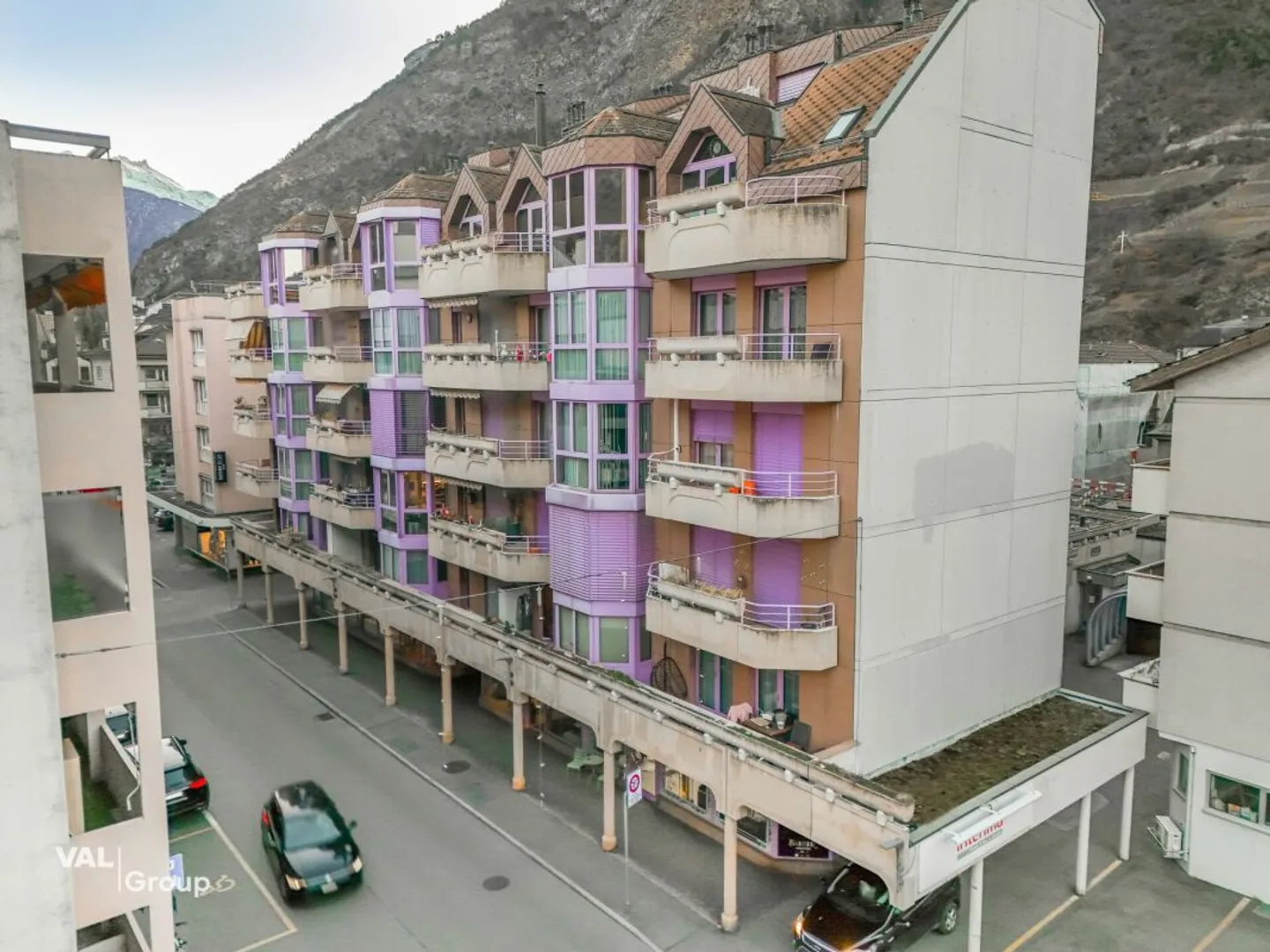 Attractive ground floor/basement property in a prime central location in Visp - Photo 10 of 11