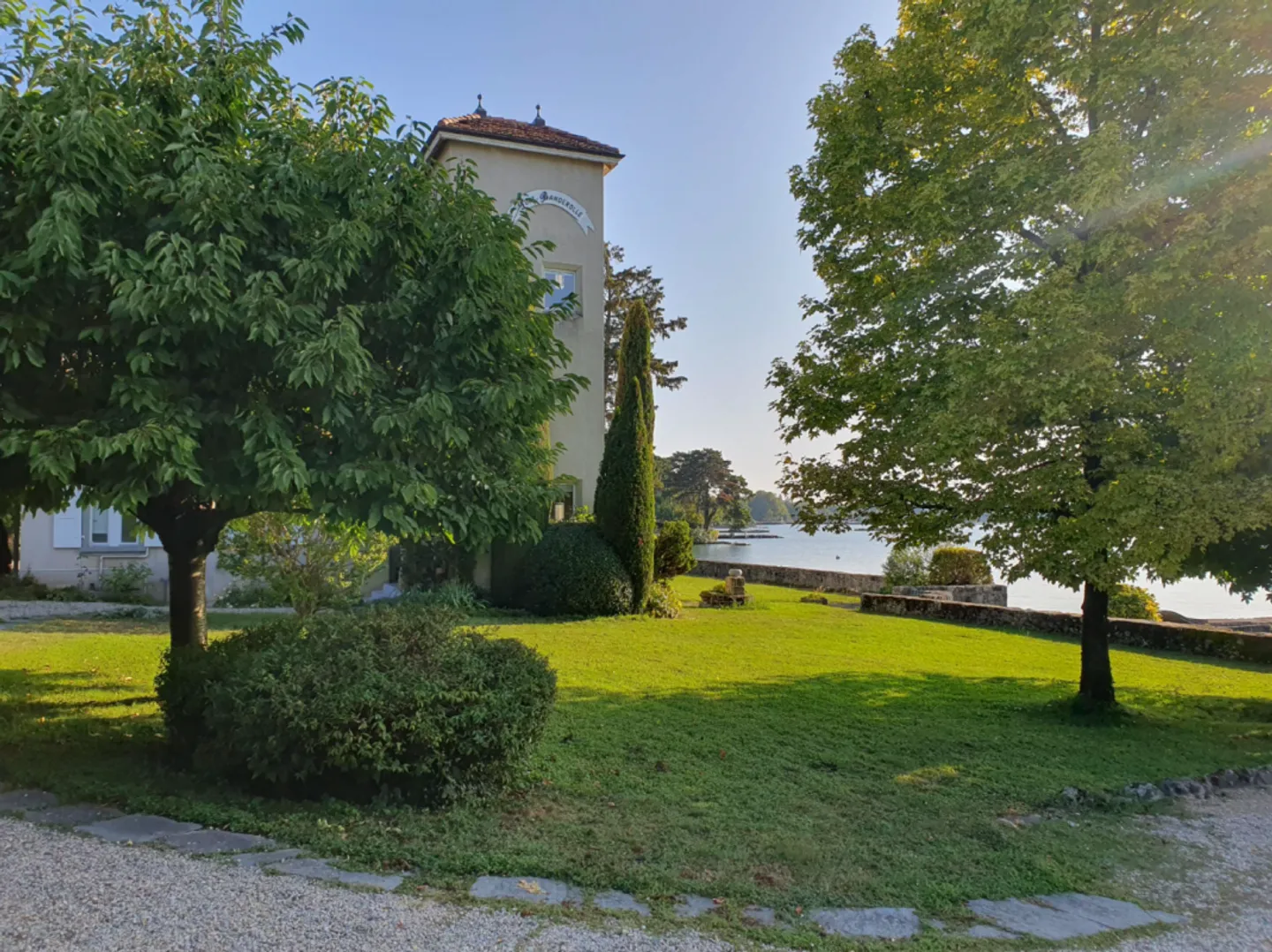Piedi nell'acqua a Nyon - Foto 11 di 13