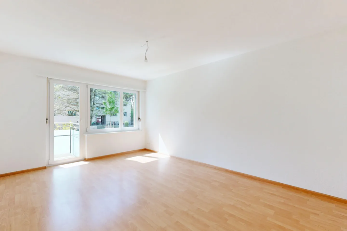 Cozy apartment with balcony, washer-dryer & dishwasher - Photo 4 of 12