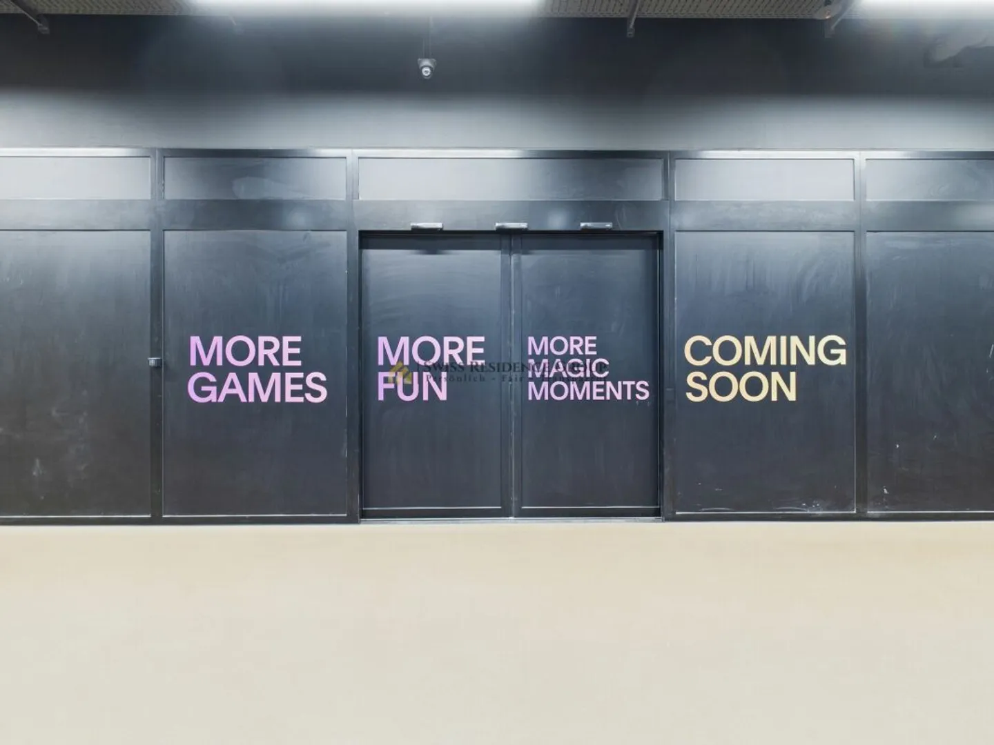 The right stage for your leisure & entertainment business - Photo 1 of 8