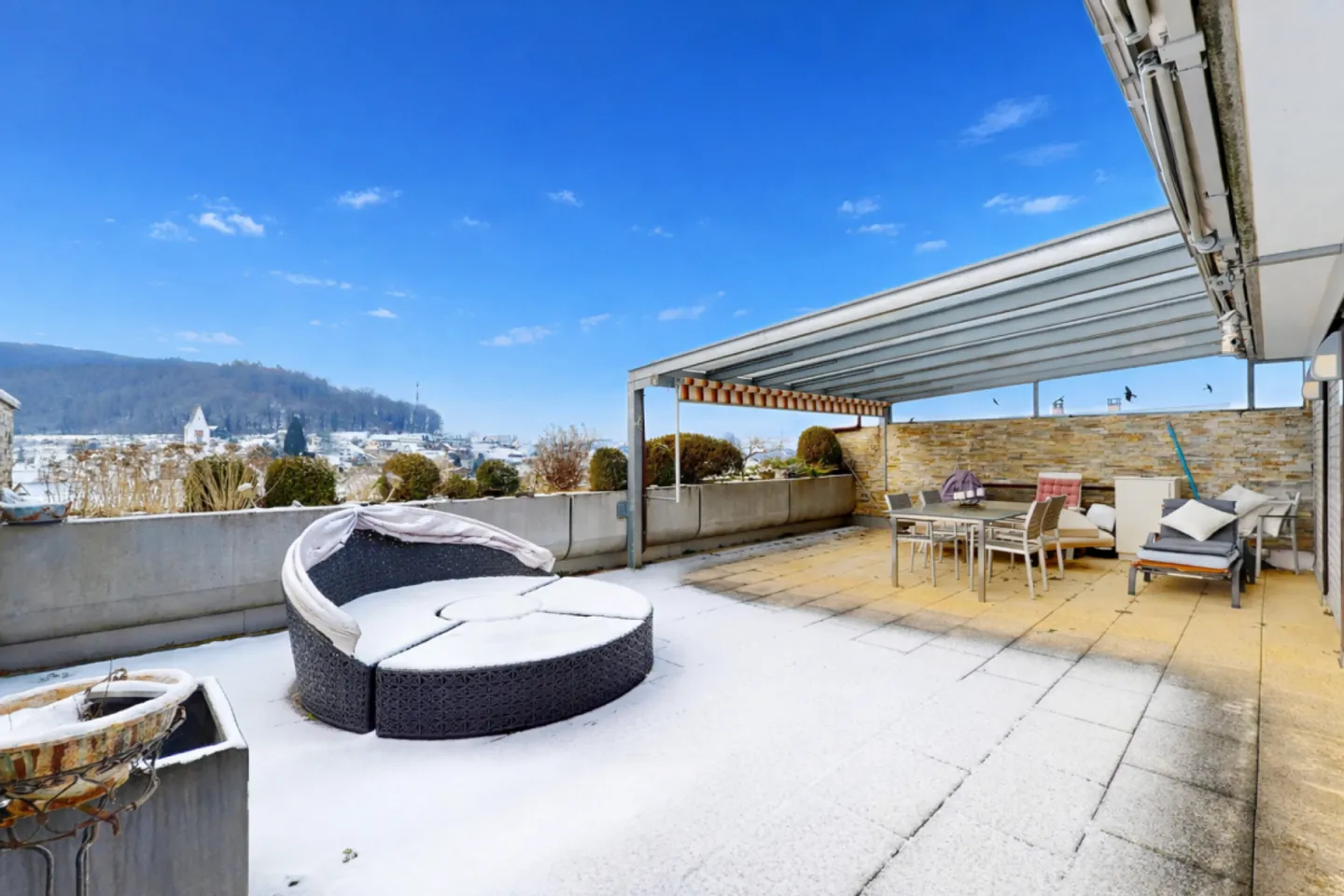 Terrassenwohnung mit Pool - Foto 1 von 10