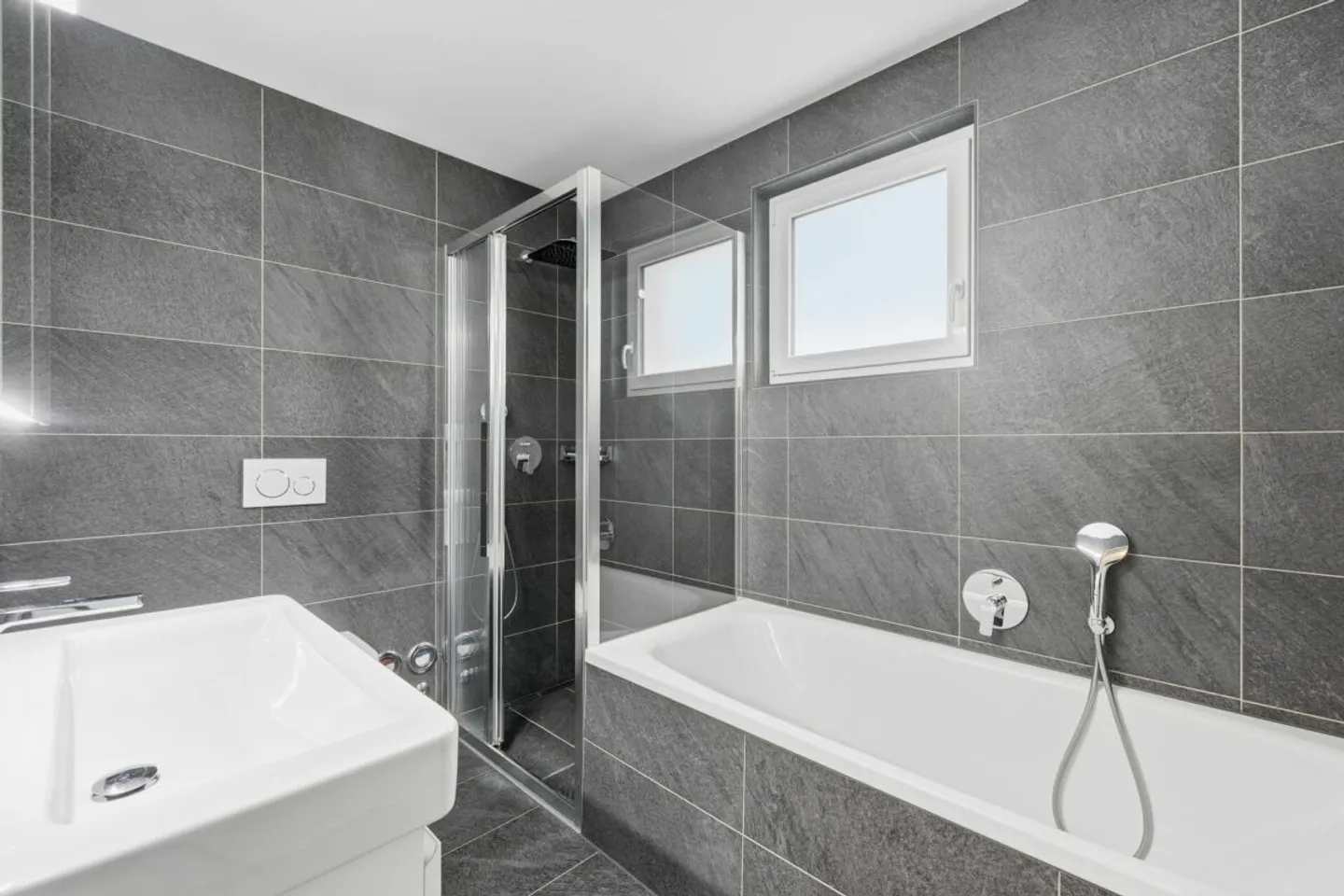 Modern 4.5 Room Maisonette Attic Apartment - Photo 6 of 11