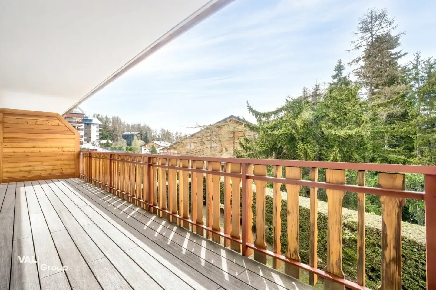 Appartement de luxe avec terrasse - Photo 10 sur 13