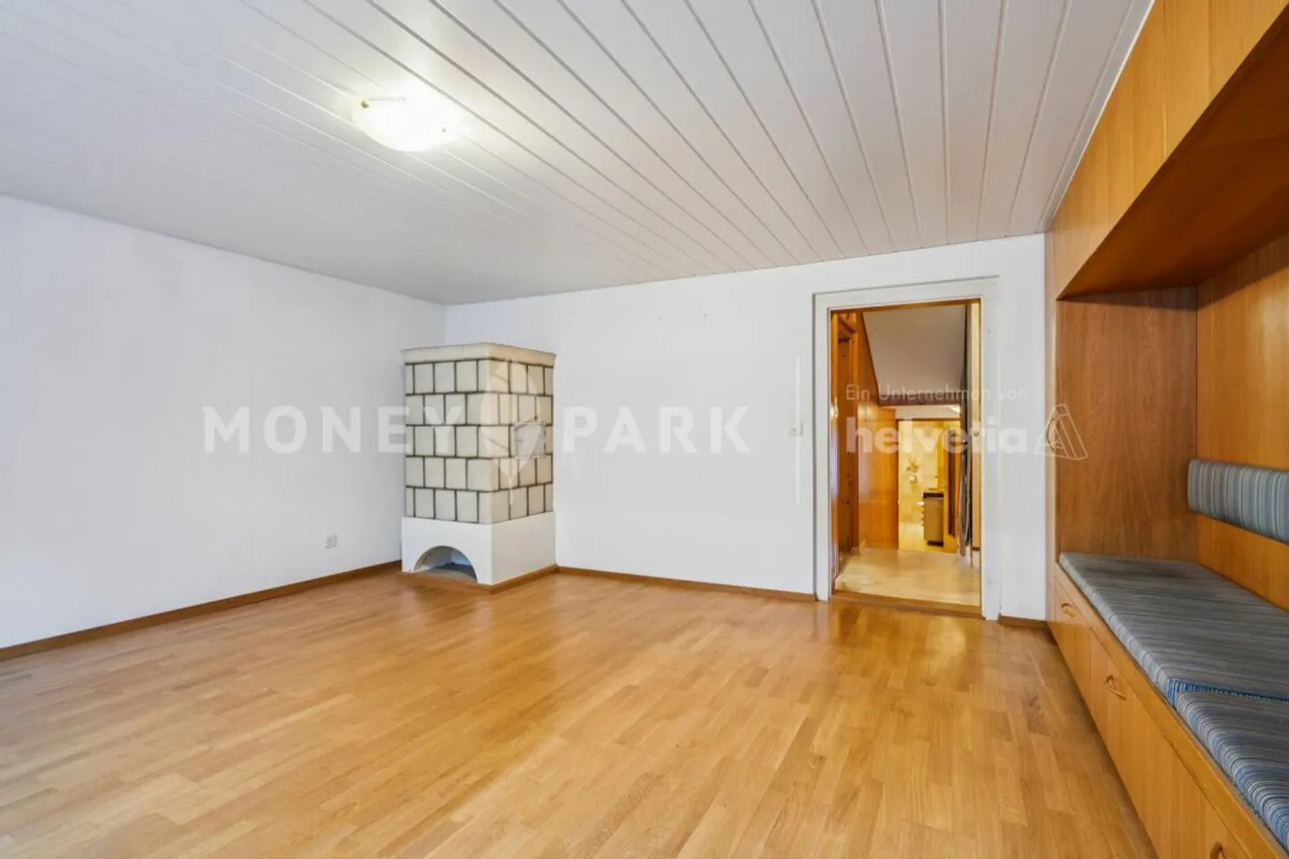 Cozy Townhouse with Terrace - Photo 5 of 12