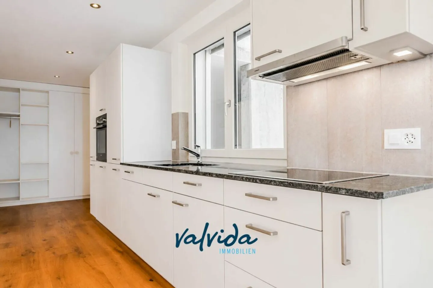 Appartement en attique de 2,5 pièces à louer - Photo 4 sur 5