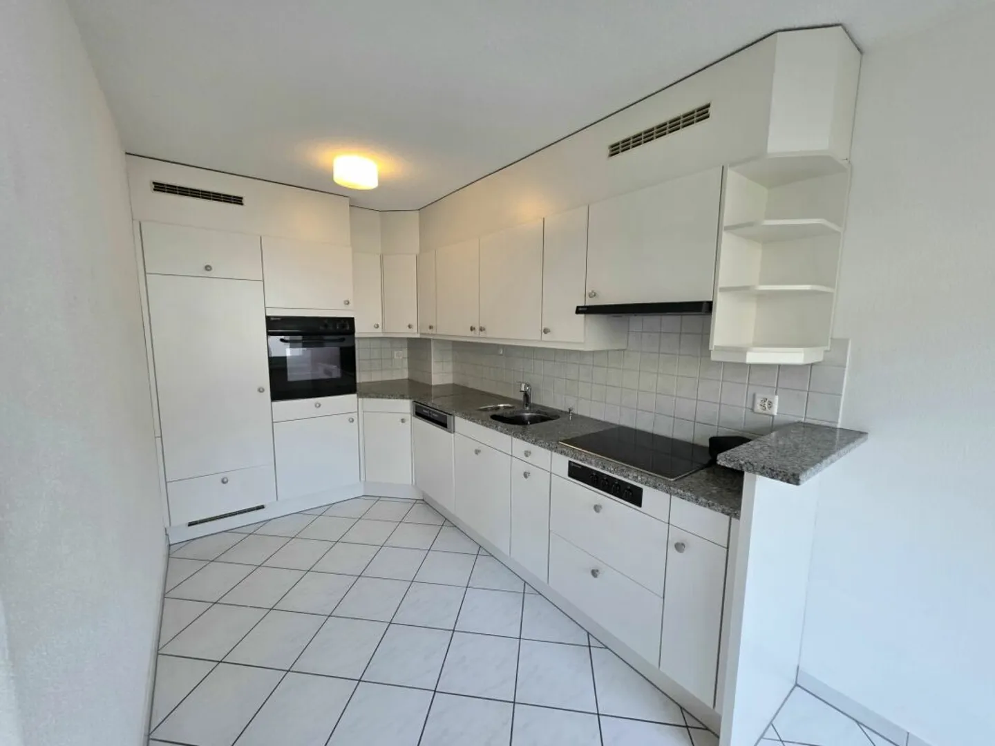 Entre forêt et ville, appartement de 3,5 pièces près de Zurich - Photo 7 sur 13