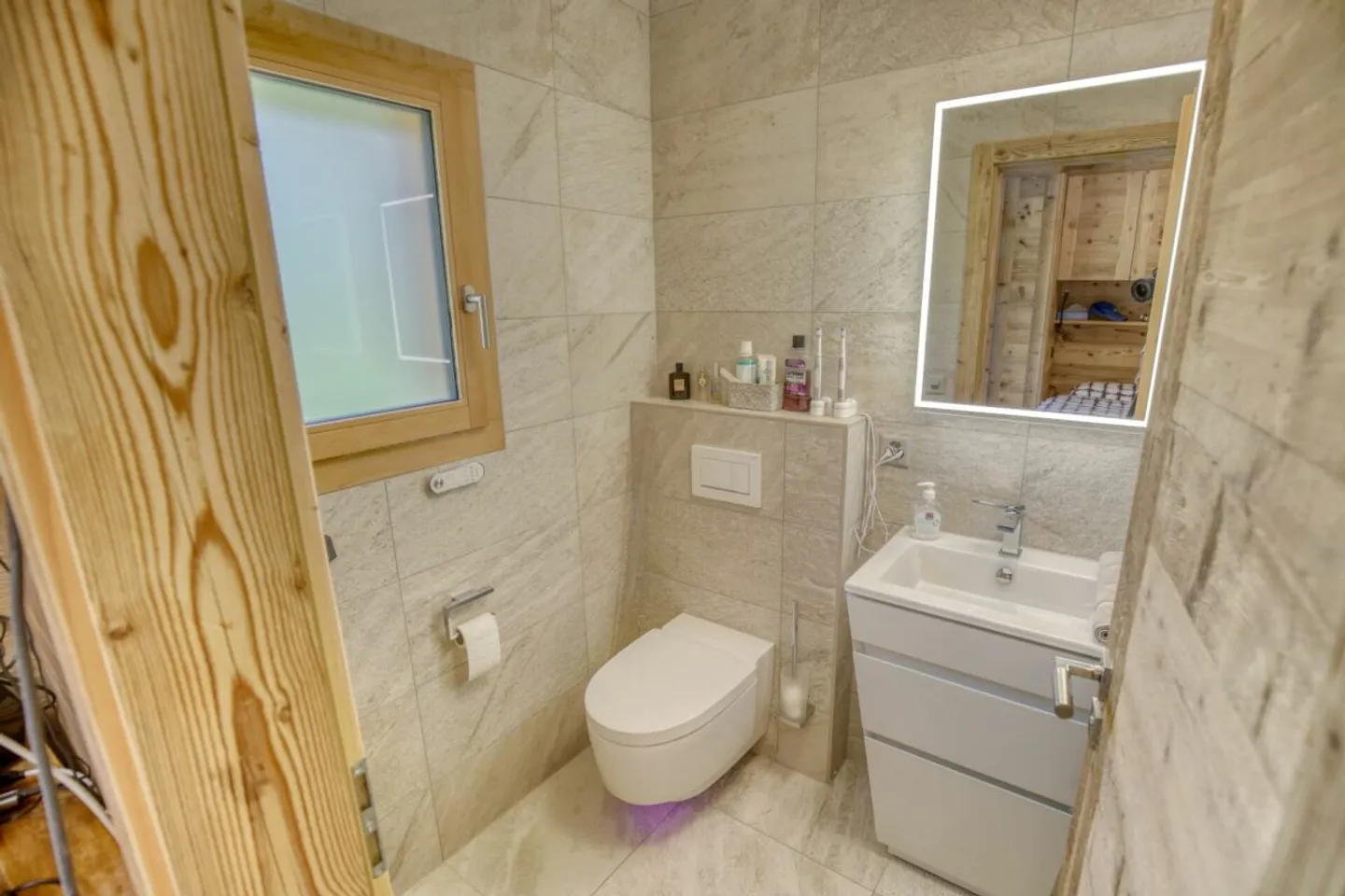 Luxury 4.5-room apartment in very good condition for sale in Haute-Nendaz. - Photo 6 of 13