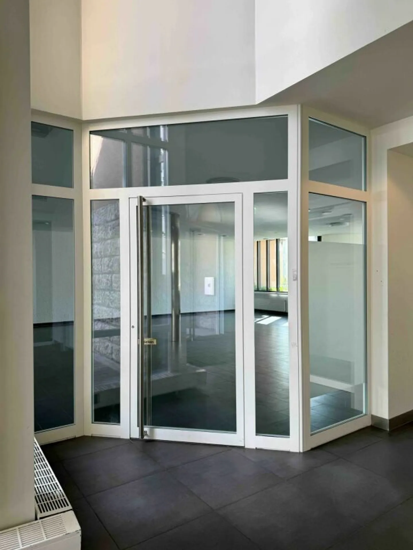 Moderne Gewerbefläche an bester Lage in Flawil - vielseitig nutzbar - Photo 8 sur 12