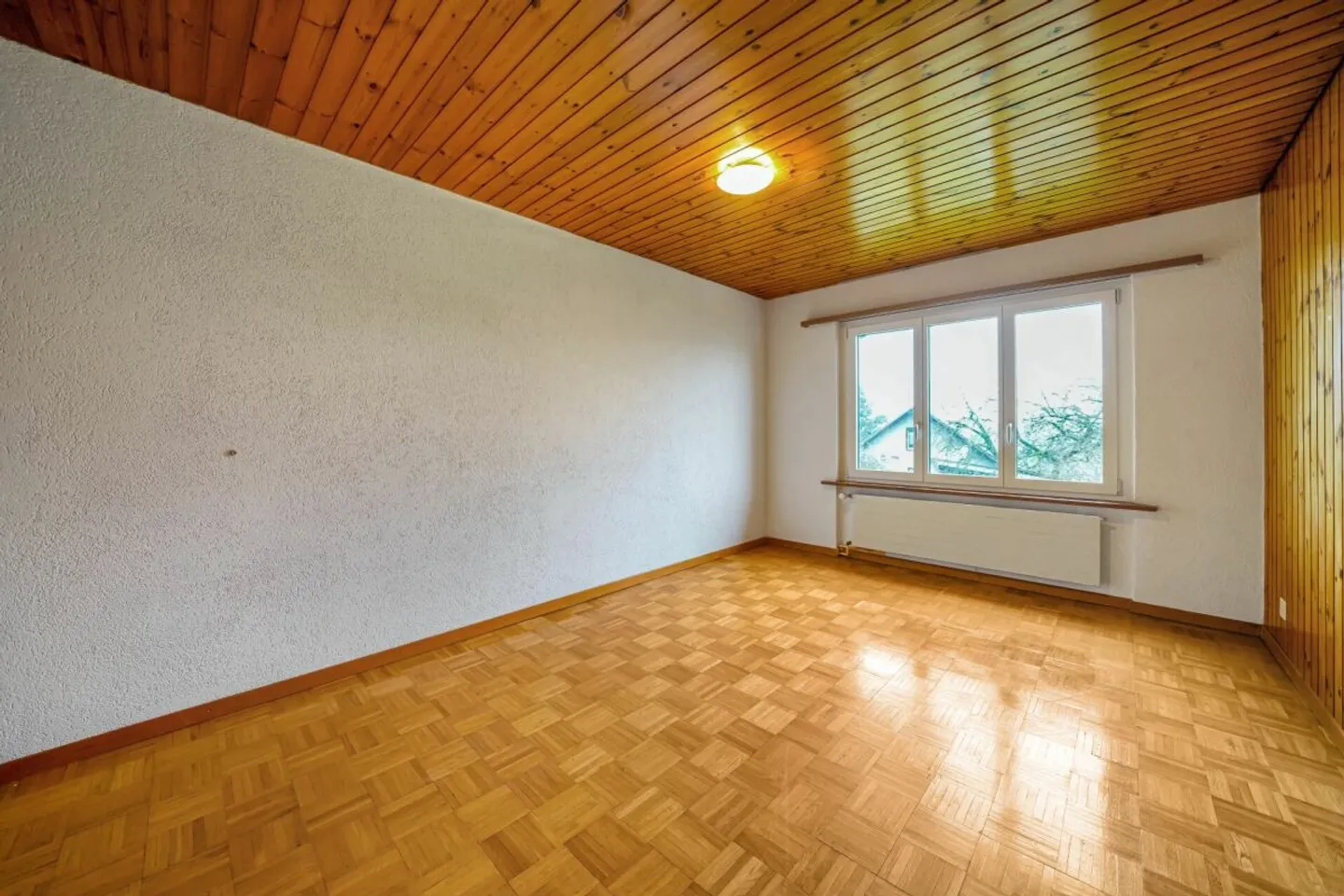 Vollvermietetes Mehrfamilienhaus mit 4 Wohnungen, 5.4% Bruttorendite - Foto 5 von 13