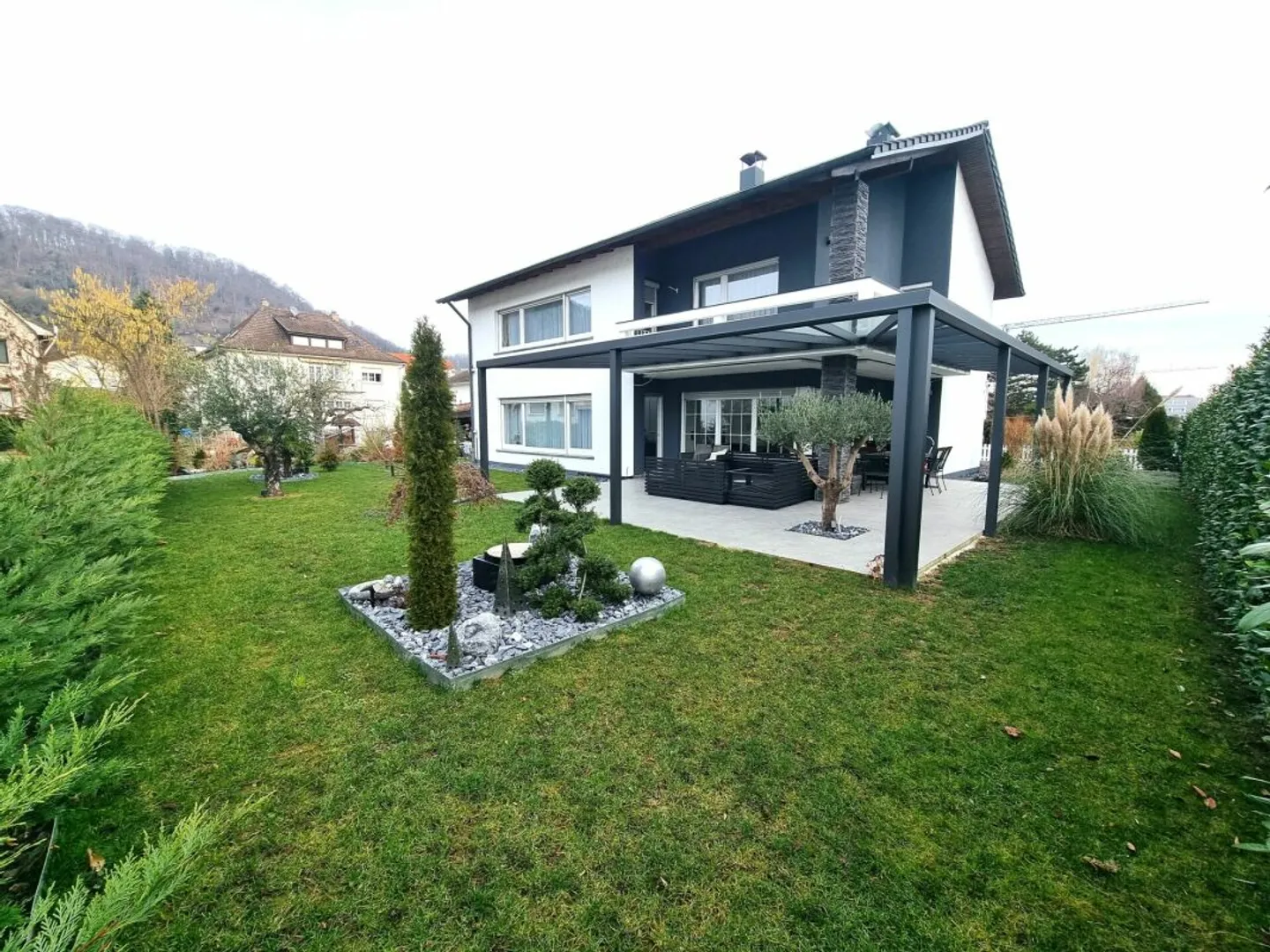 Villa esclusiva con un tocco speciale! - Foto 1 di 13