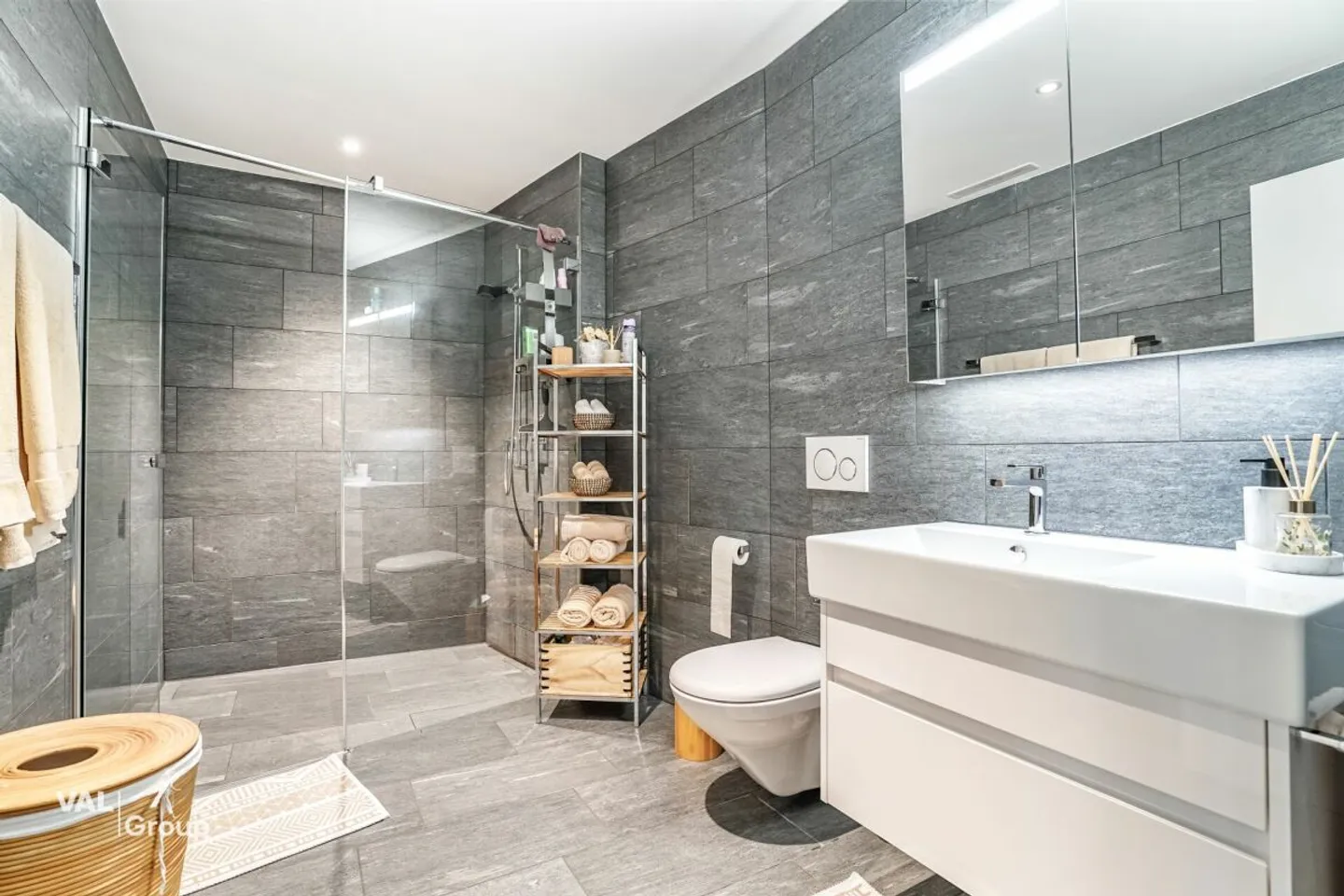 Charmante Wohnung mit Grosser Terrasse - Foto 4 von 9