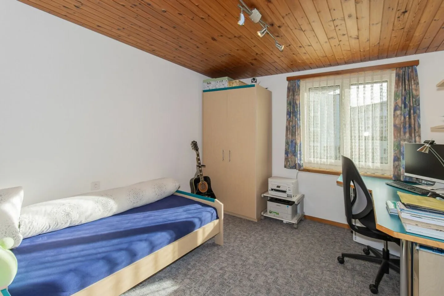 Little Happiness with Large Garden - Photo 7 of 11