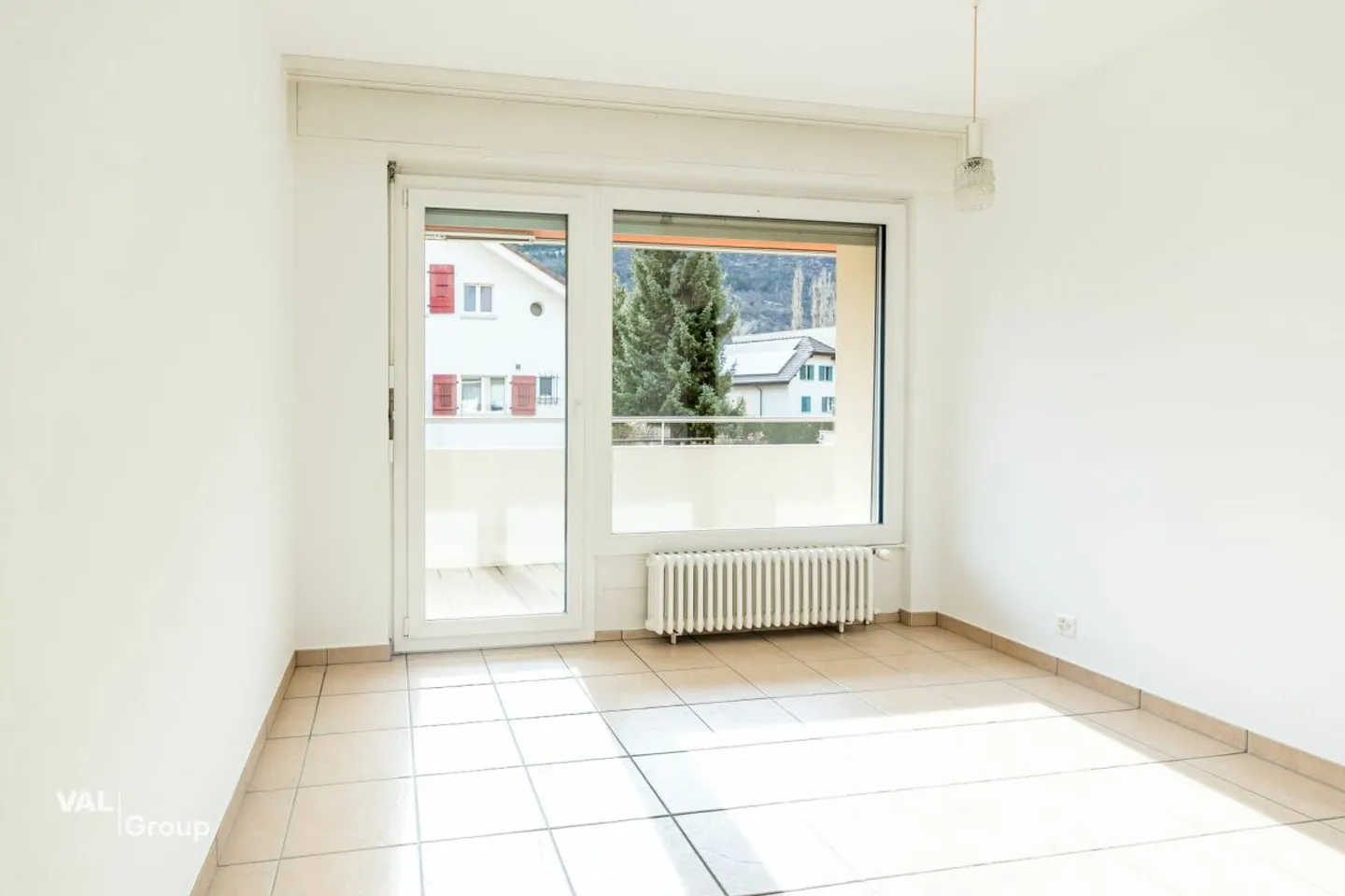 4.5-Zimmerwohnung in Toplage - grosszügige Räume, Balkon und Garage - Photo 6 of 13