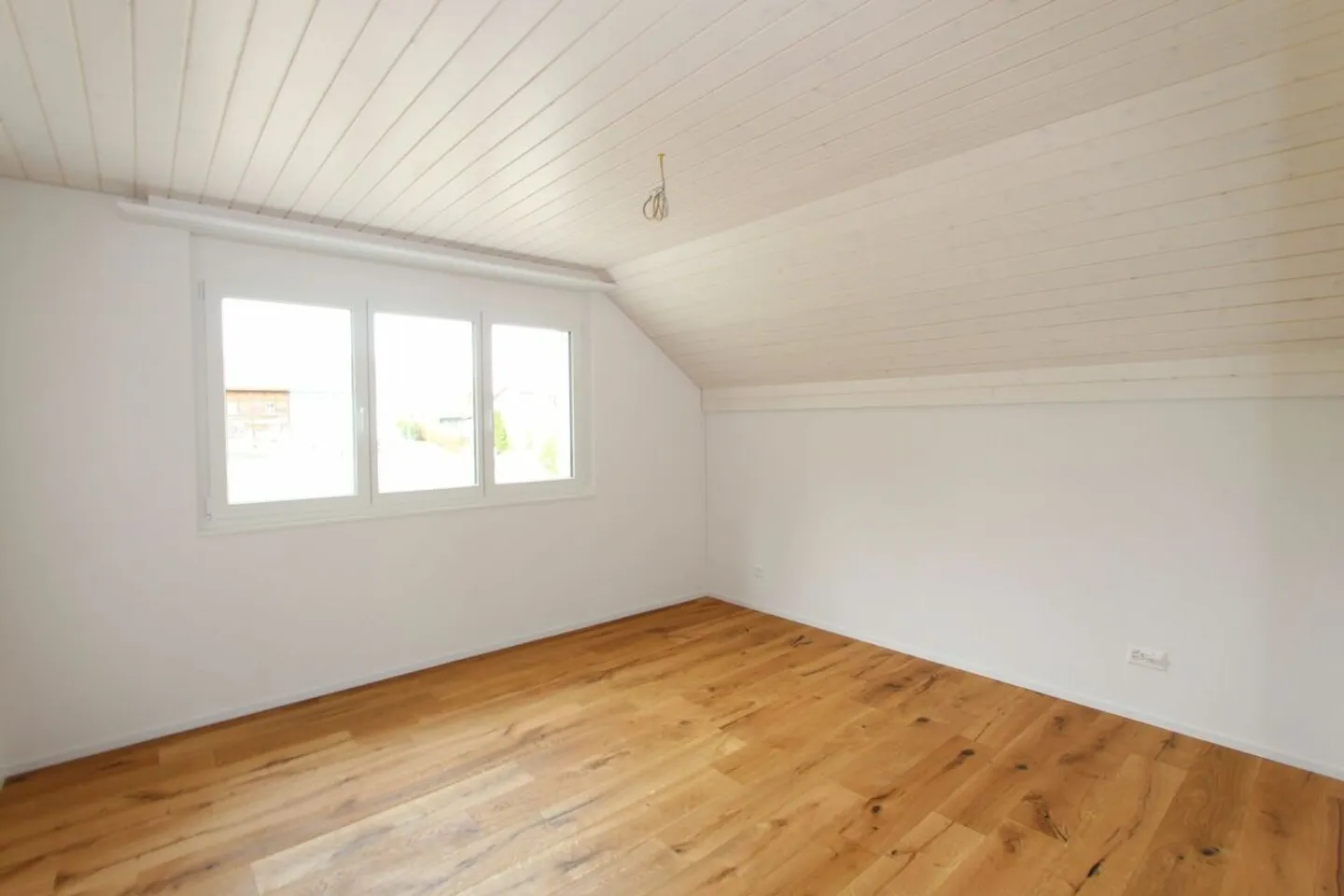 Familienfreundliches 5.5-Zimmer Einfamilienhaus - Foto 8 di 12