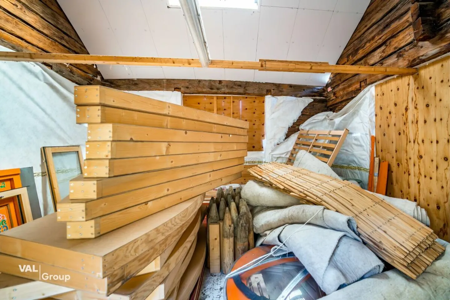 Stall mit Bauland in Eischoll - Walliser Charme mit Perspektive - Photo 7 of 13