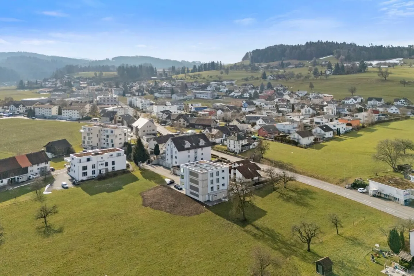 Attico di 4.5 locali come nuovo con una magnifica vista panoramica - Foto 10 di 10