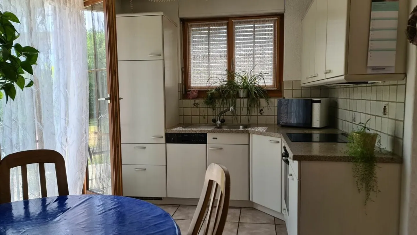 Charmante maison individuelle de 6 pièces avec magnifique véranda et un appartement supplémentaire de 2 pièces - Photo 13 sur 13