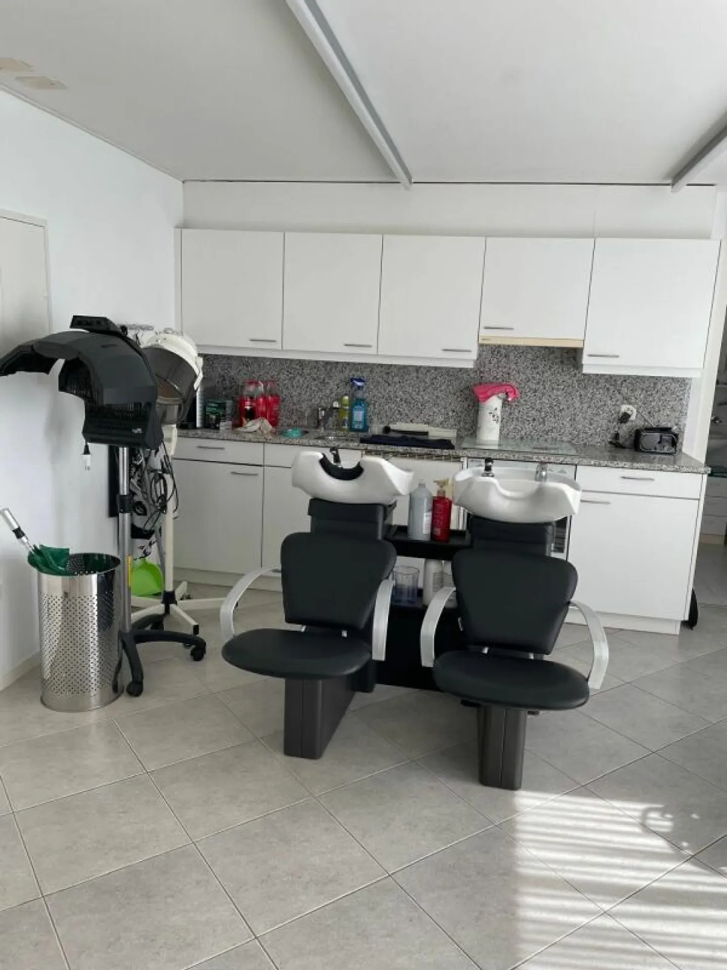 Studio / Atelier per attività - 28 m² - senza barriere - Posizione centrale a Kaiseraugst - Foto 3 di 4