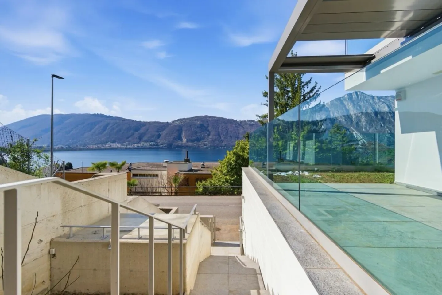 Residenza Ceresio 52: pied-à-terre mit Seeblick - Foto 1 von 6