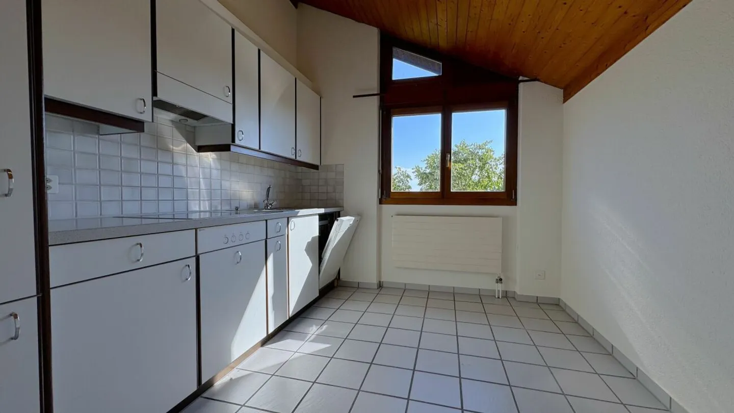 A renovated and bright 2.5 room apartment in a quiet location in Solothurn - Photo 5 of 13