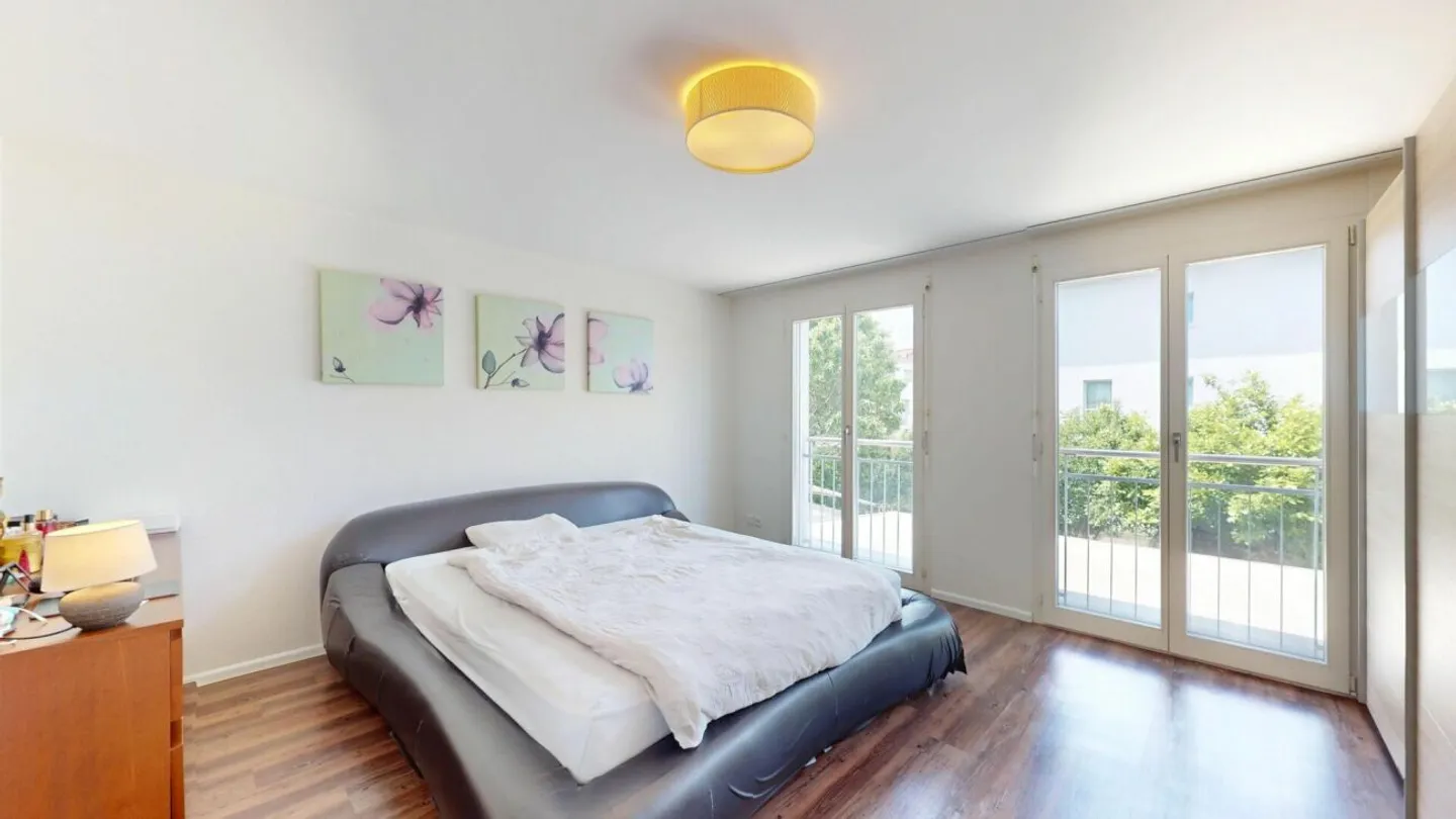 5.5-Room Terraced Single-Family House with Conservatory, Terrace, and Well-Maintained Garden in Reinacherhof - Photo 5 of 12