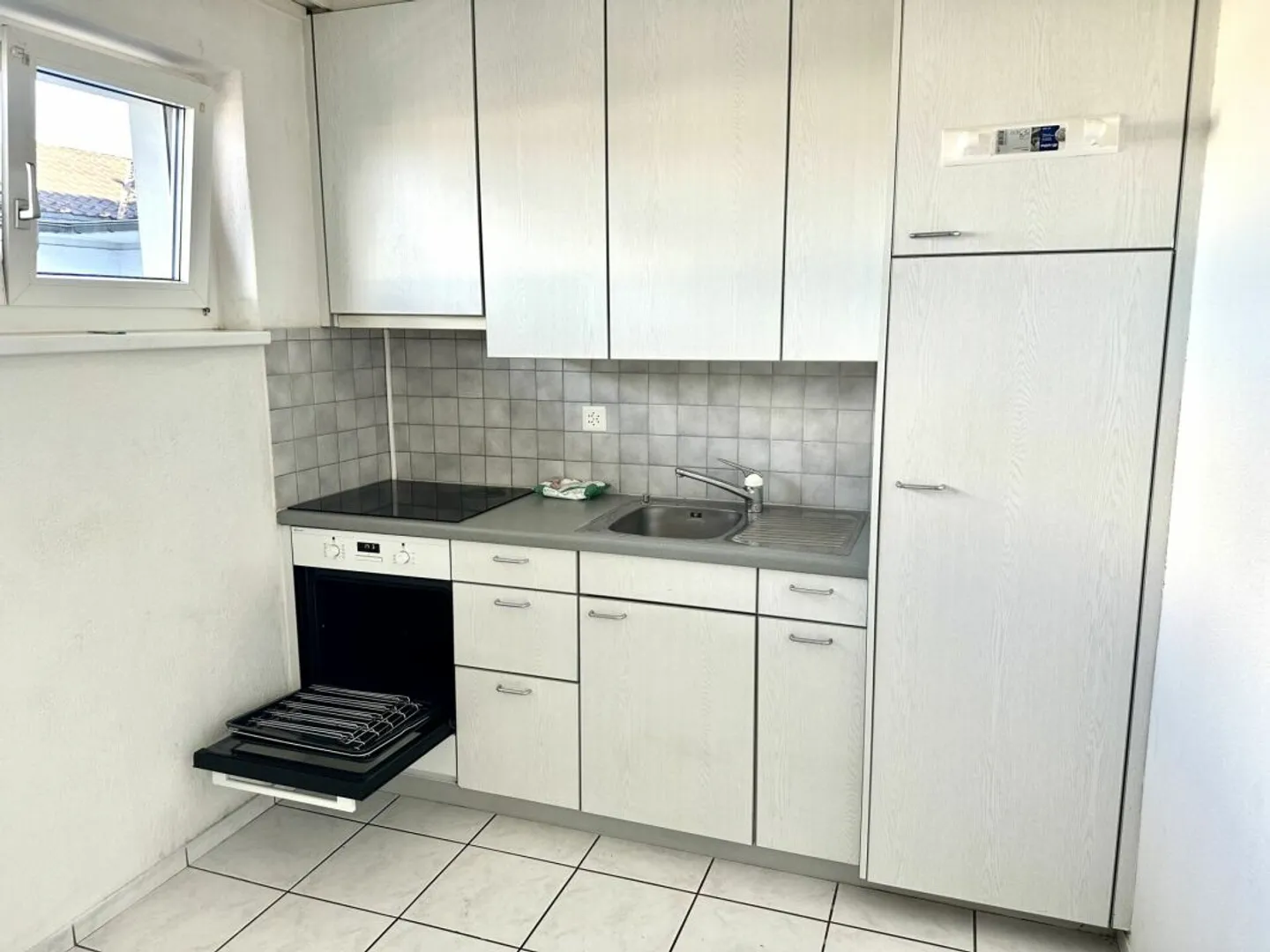 Charmante 2.5 Zimmer Wohnung - Foto 1 von 11