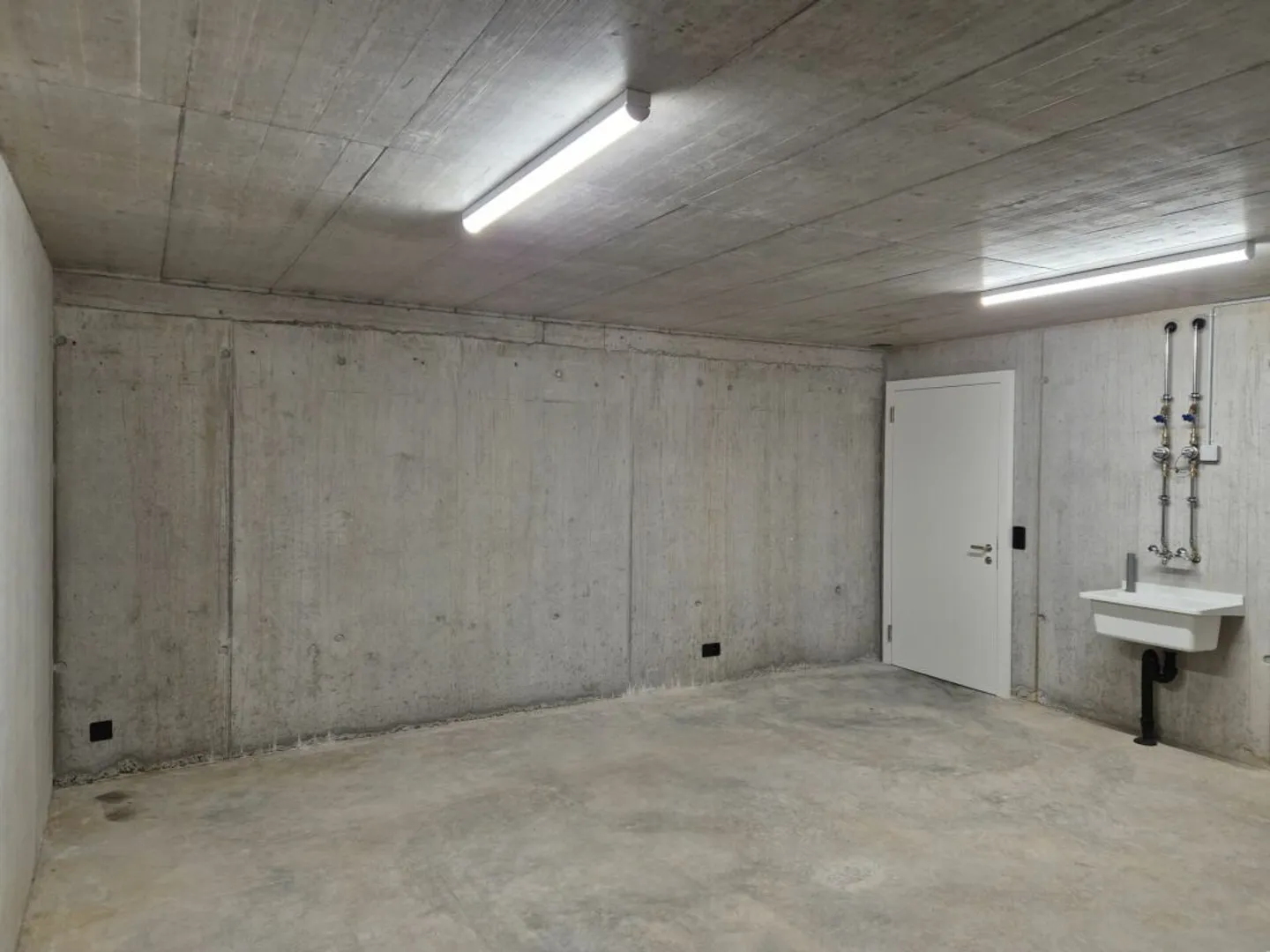 Salle de loisirs 28m² - Photo 2 sur 3