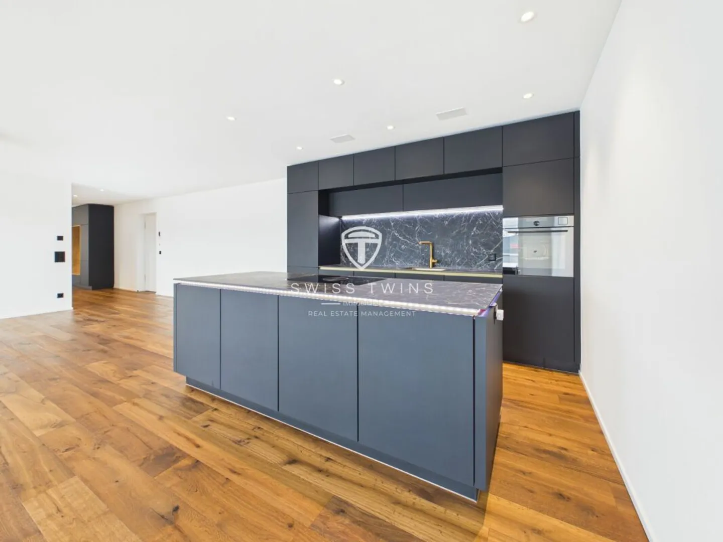 Appartamento di lusso con 3,5 stanze e terrazza privata di 132 m² con vista mozzafiato su Pilatus e Rigi - Foto 2 di 13