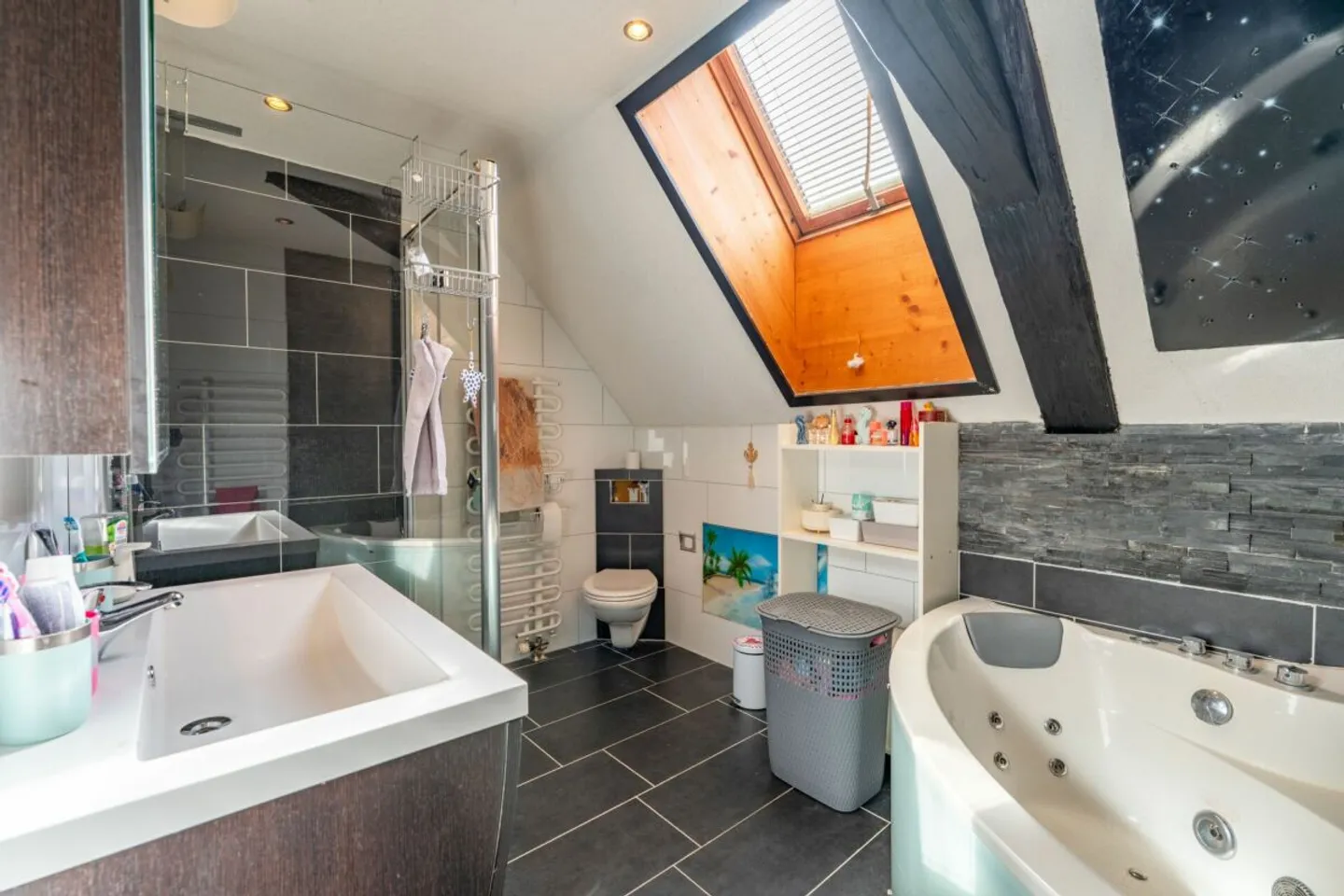 A House for Makers - Space, Potential, and Your Own Magazine - Photo 10 of 12