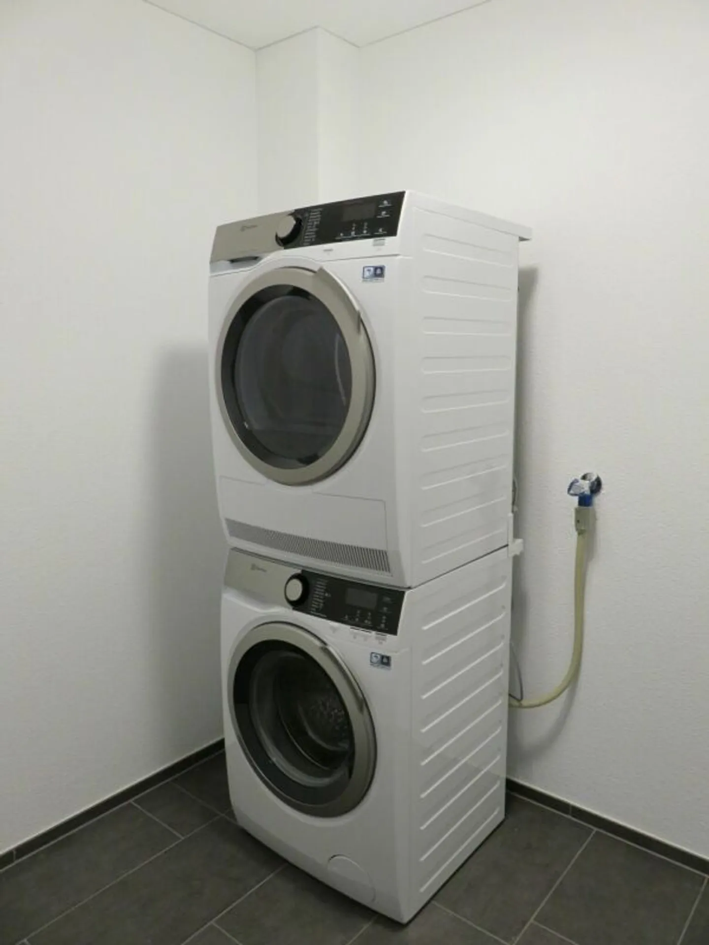 Moderne 4.5-Zimmerwohnung - Foto 6 von 8