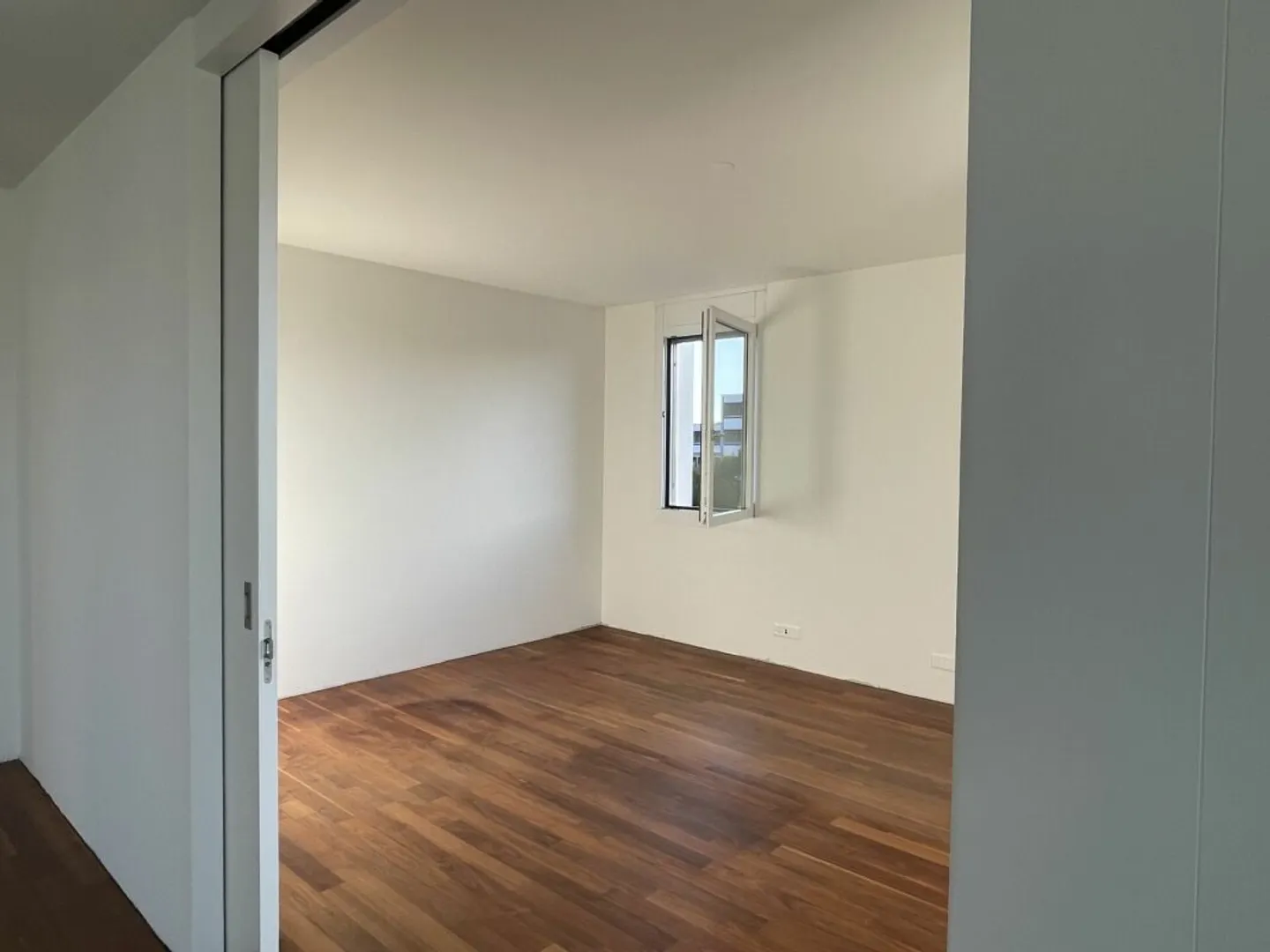 Exklusive 4.5-Zimmer-Attikawohnung in Cham - Photo 9 sur 13