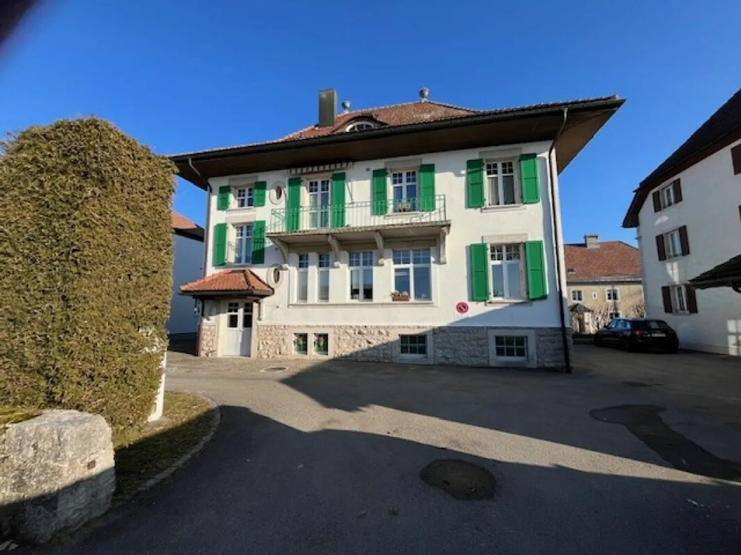 Investment property in Les Bois JU! Renovated patrician house - multi-family or generational house - fully rented! - Photo 4 of 13