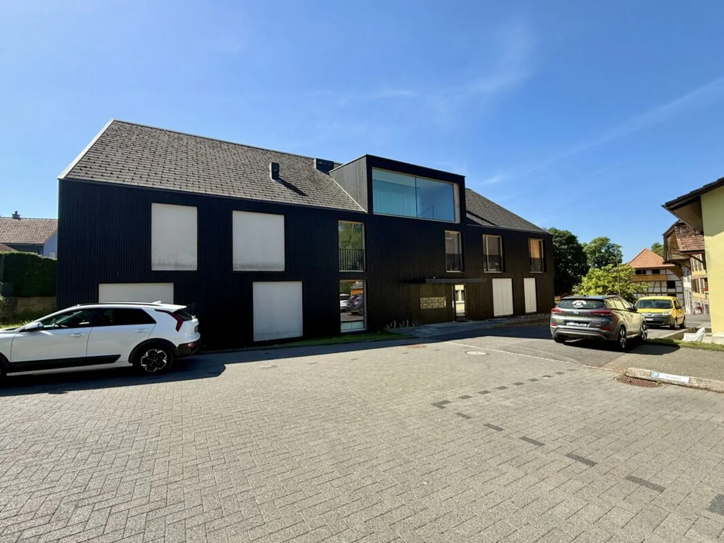 Attractive investment with eight apartments in the Bernese Seeland - Photo 7 of 7