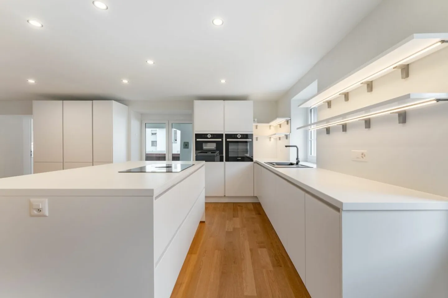 Casa familiare con appartamento separato - Foto 5 di 11