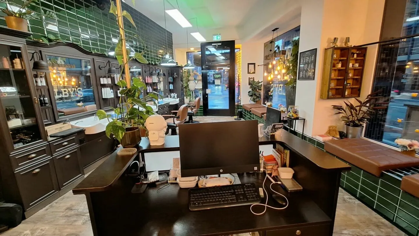 Parrucchiere e Barbershop subito pronti in posizione centrale - Foto 5 di 13