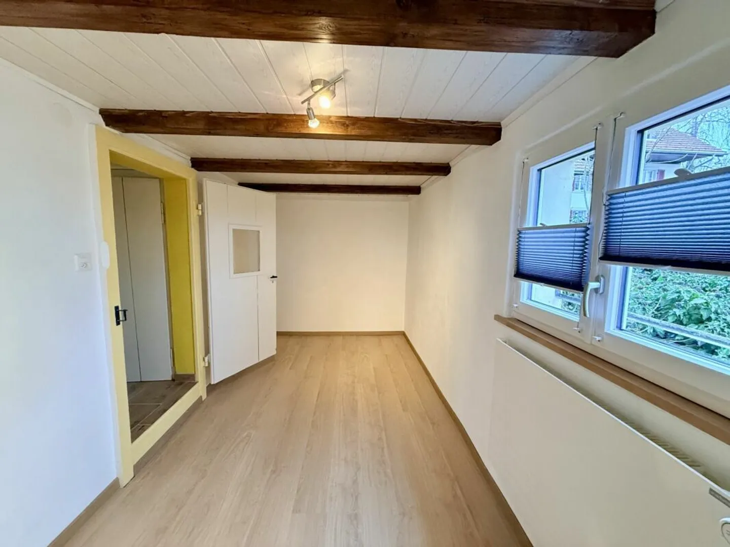 Move in and feel at home - beautiful single-family house for rent - Photo 9 of 13