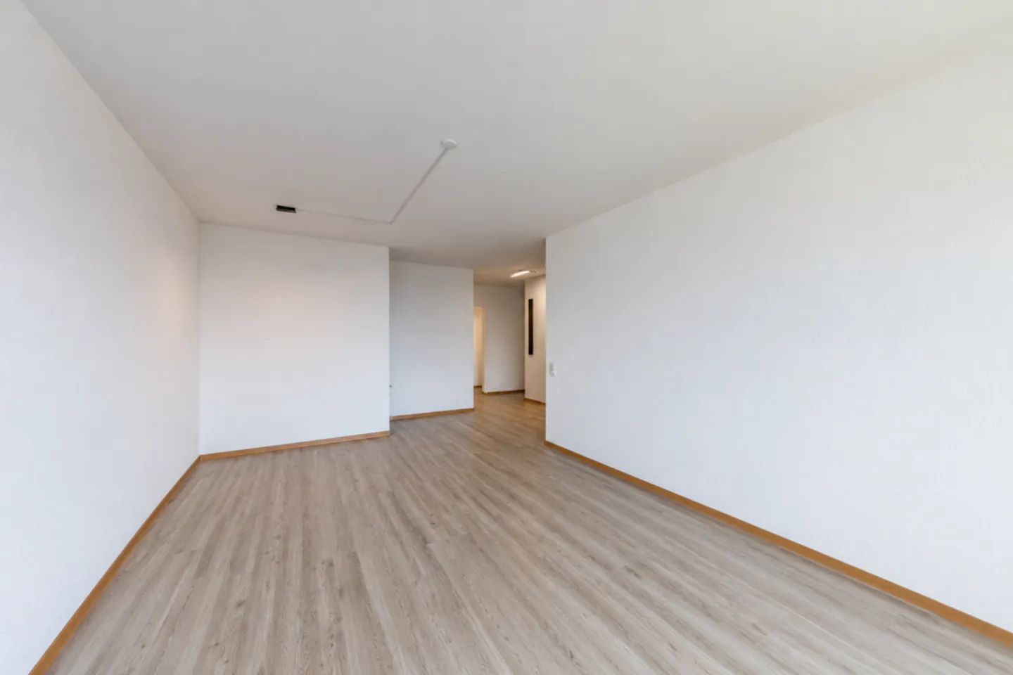 Bel appartement rénové 3.5 pièces avec magnifique vue sur le lac - Photo 7 sur 9