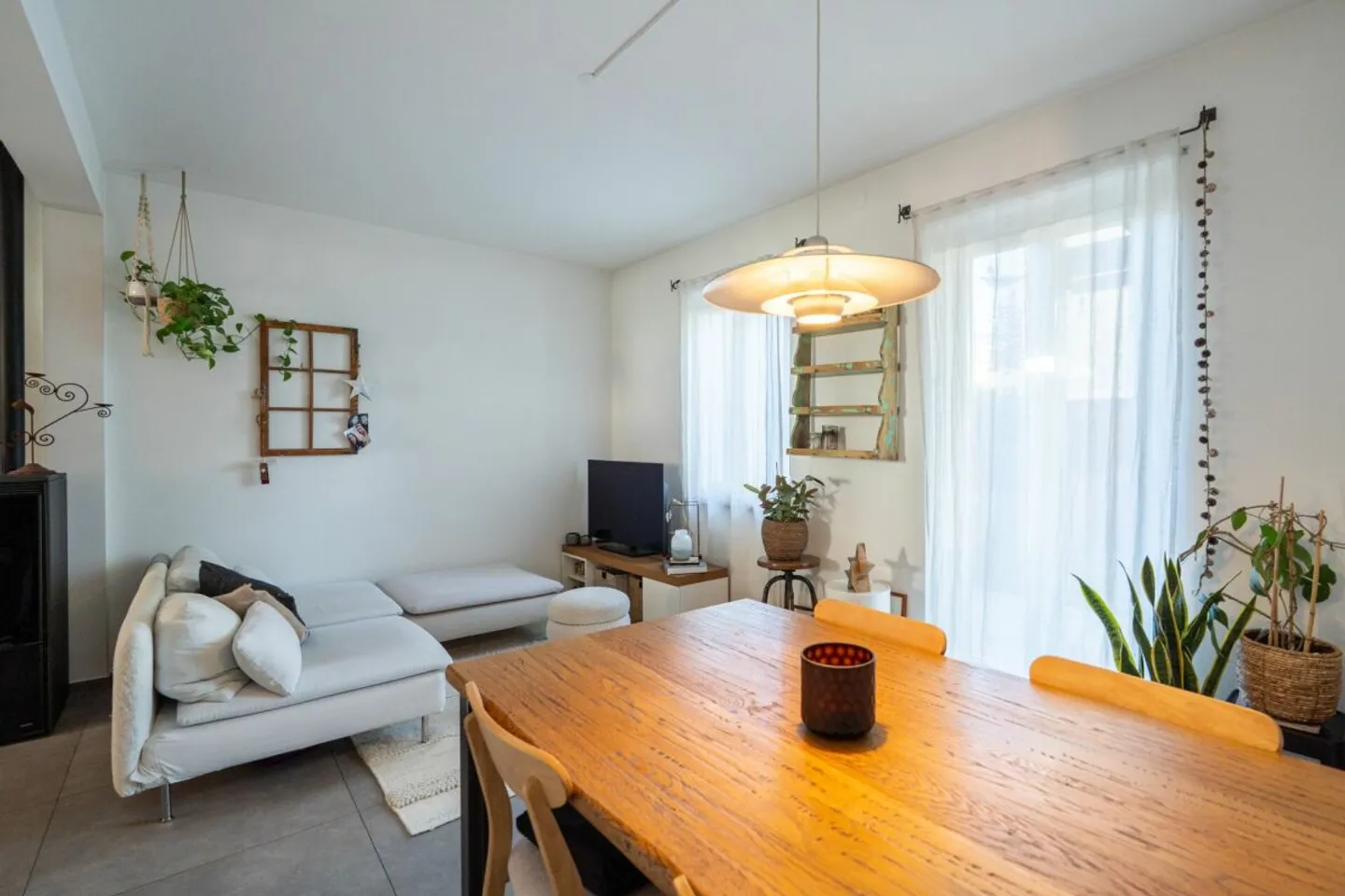 SOLDUNO - Maison de ville confortable de 3,5 pièces - Photo 1 sur 13