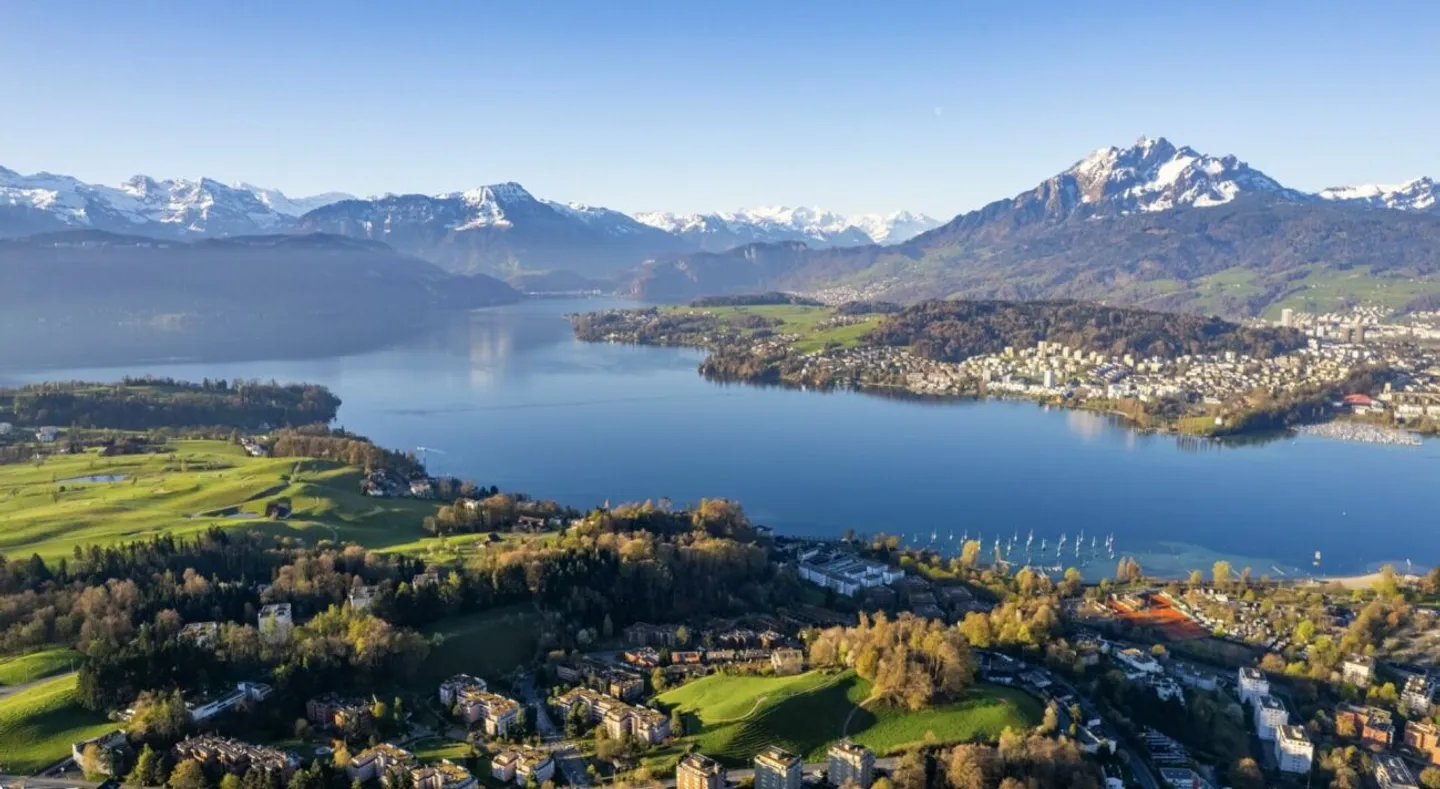 Logenplatz über dem Vierwaldstättersee, elegantes Reihenhaus-Juwel in Luzern - Foto 12 von 12