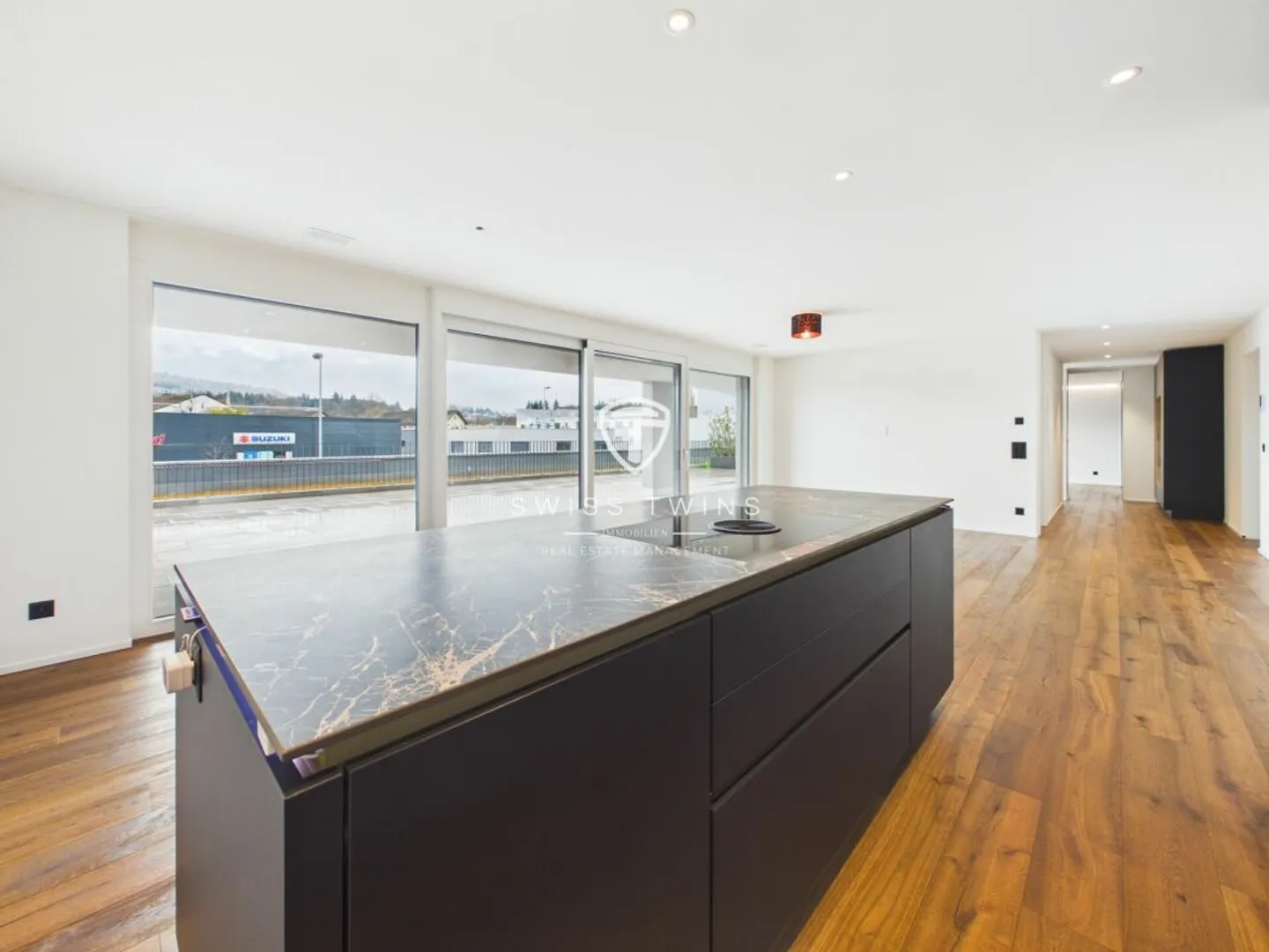 Appartamento di lusso con 3,5 stanze e terrazza privata di 132 m² con vista mozzafiato su Pilatus e Rigi - Foto 1 di 13