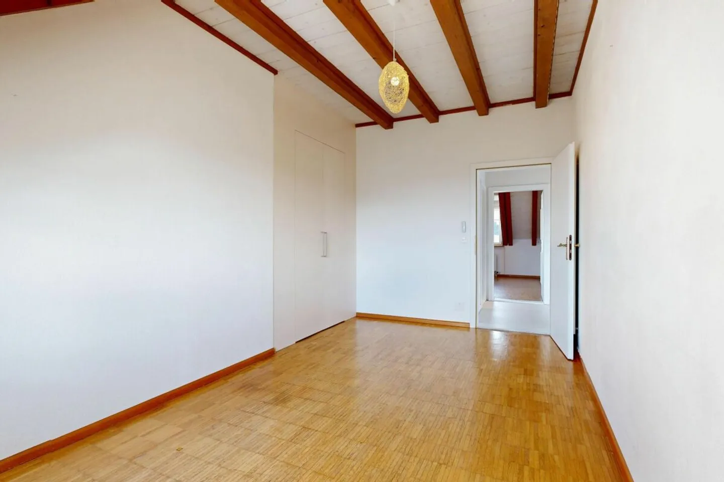 Modern 4.5-room maisonette apartment with garden - Photo 10 of 13