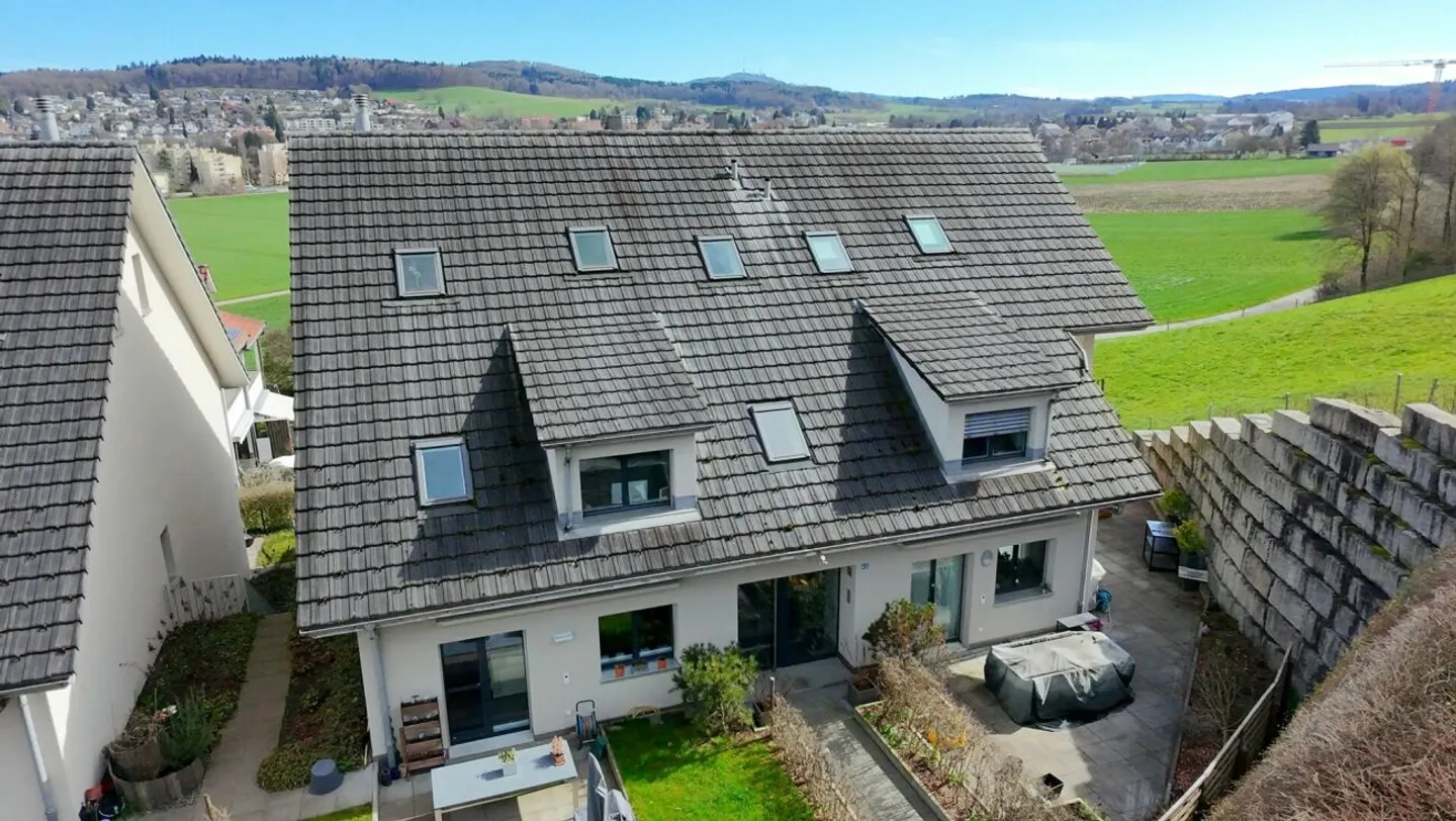 Pure Panorama! 4.5 Room Maisonette with Wide Views - Photo 1 of 13