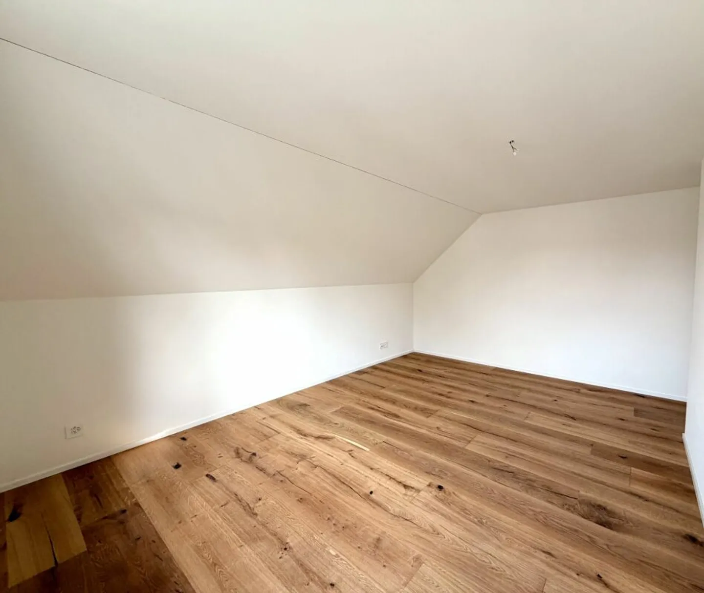 Like-new 4.5 room apartment completely renovated! - Photo 7 of 12
