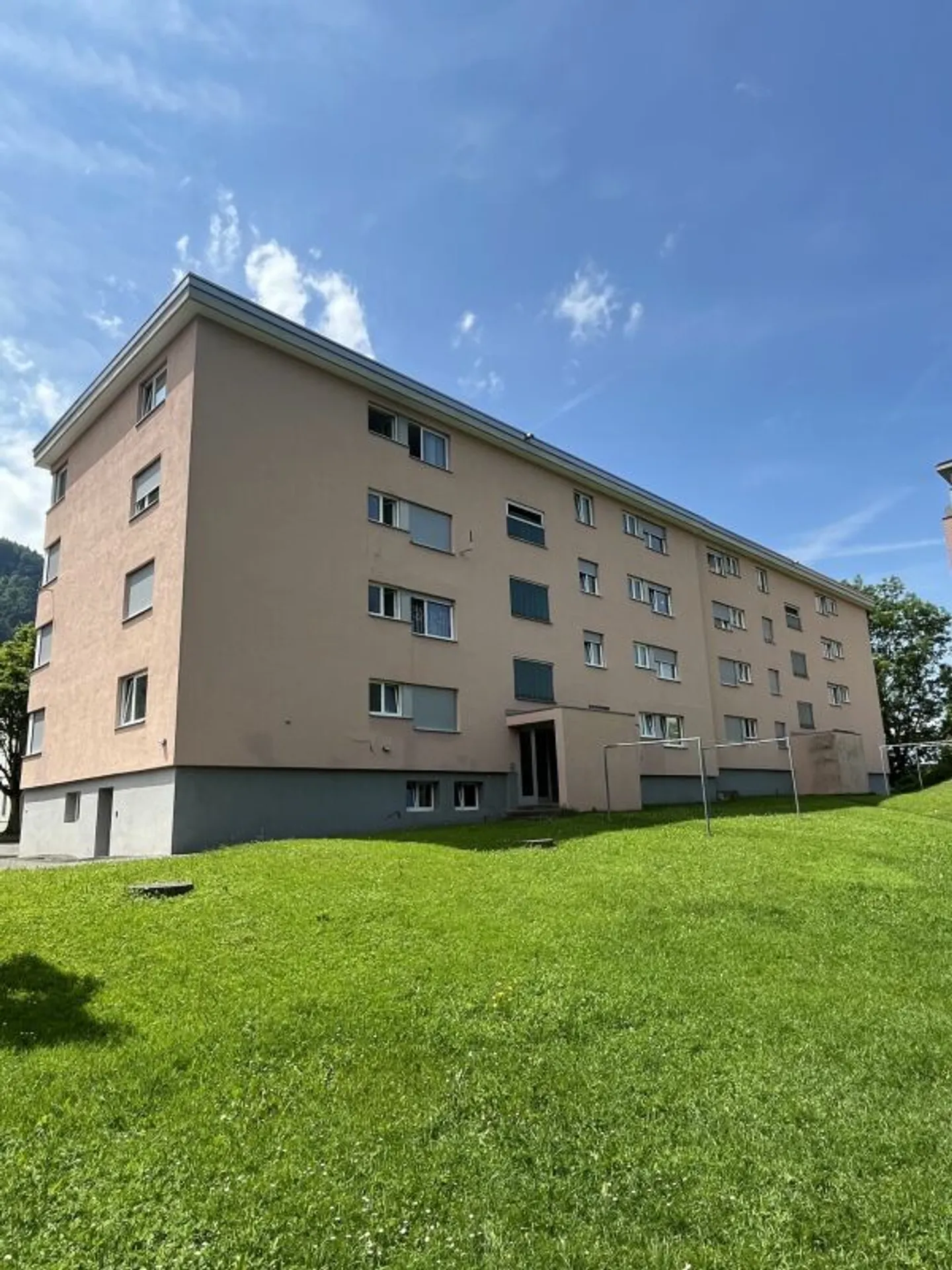 3.5-room apartment in Bilten - Photo 1 of 9