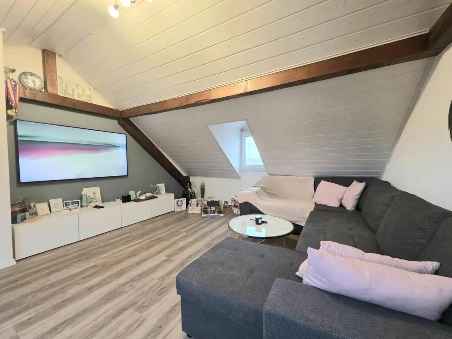 Maison de ville de 4,5 pièces bien entretenue avec patio et salle de loisirs - Photo 11 sur 13